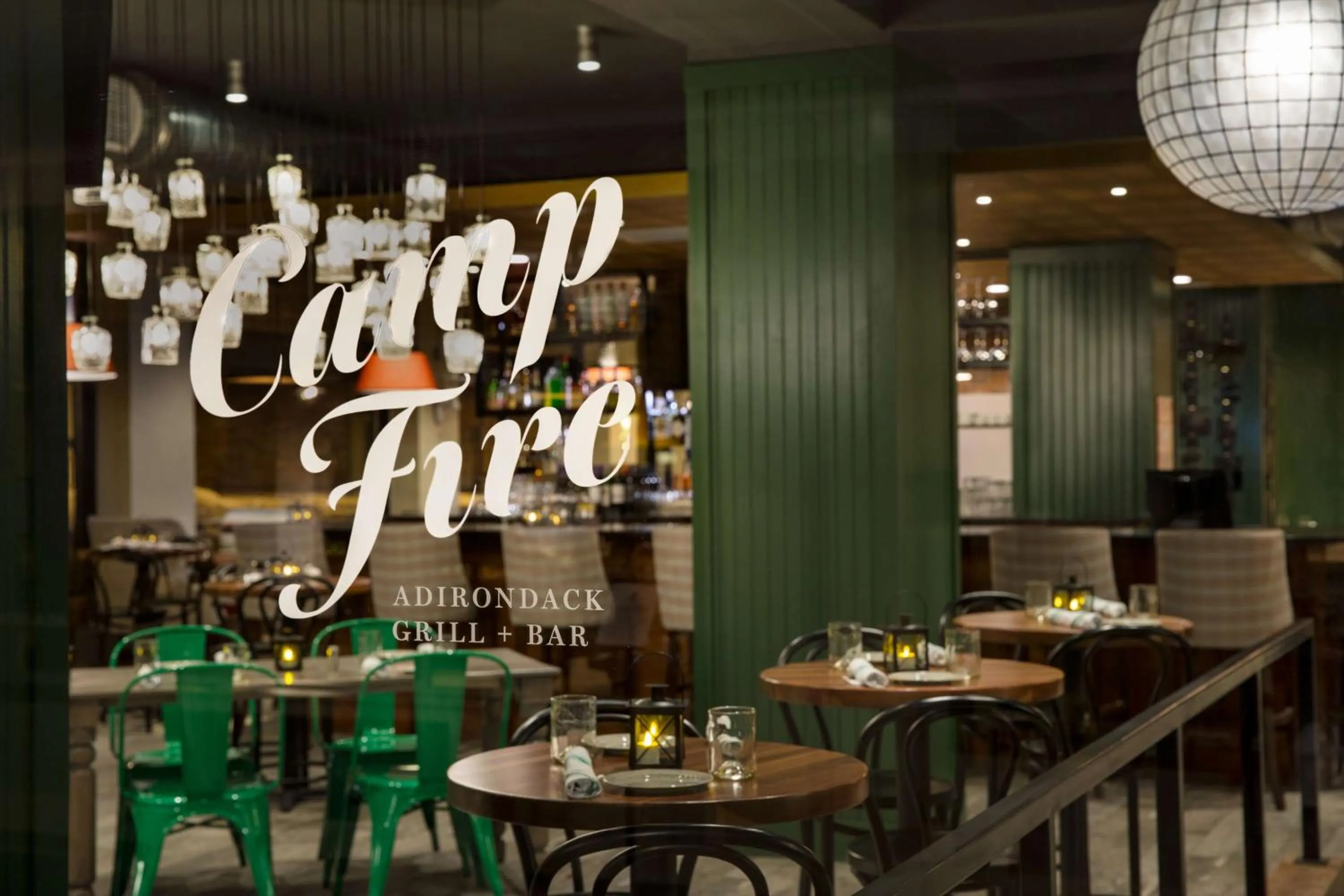 Lounge or bar in Hotel Saranac, Curio Collection By Hilton