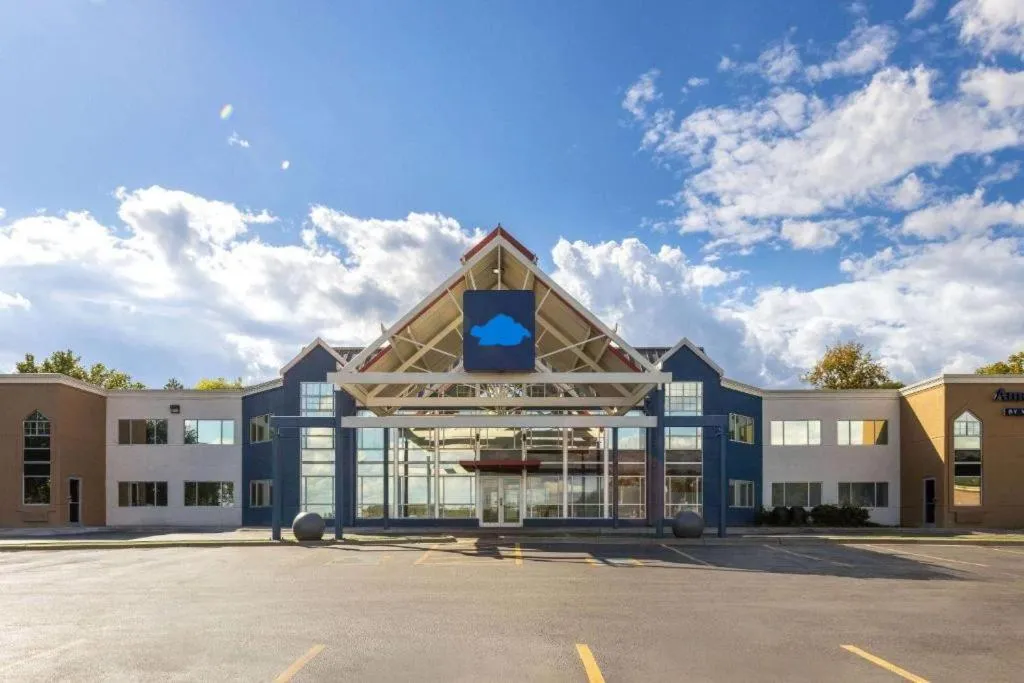 Property building in AmericInn by Wyndham Omaha Near Zoo