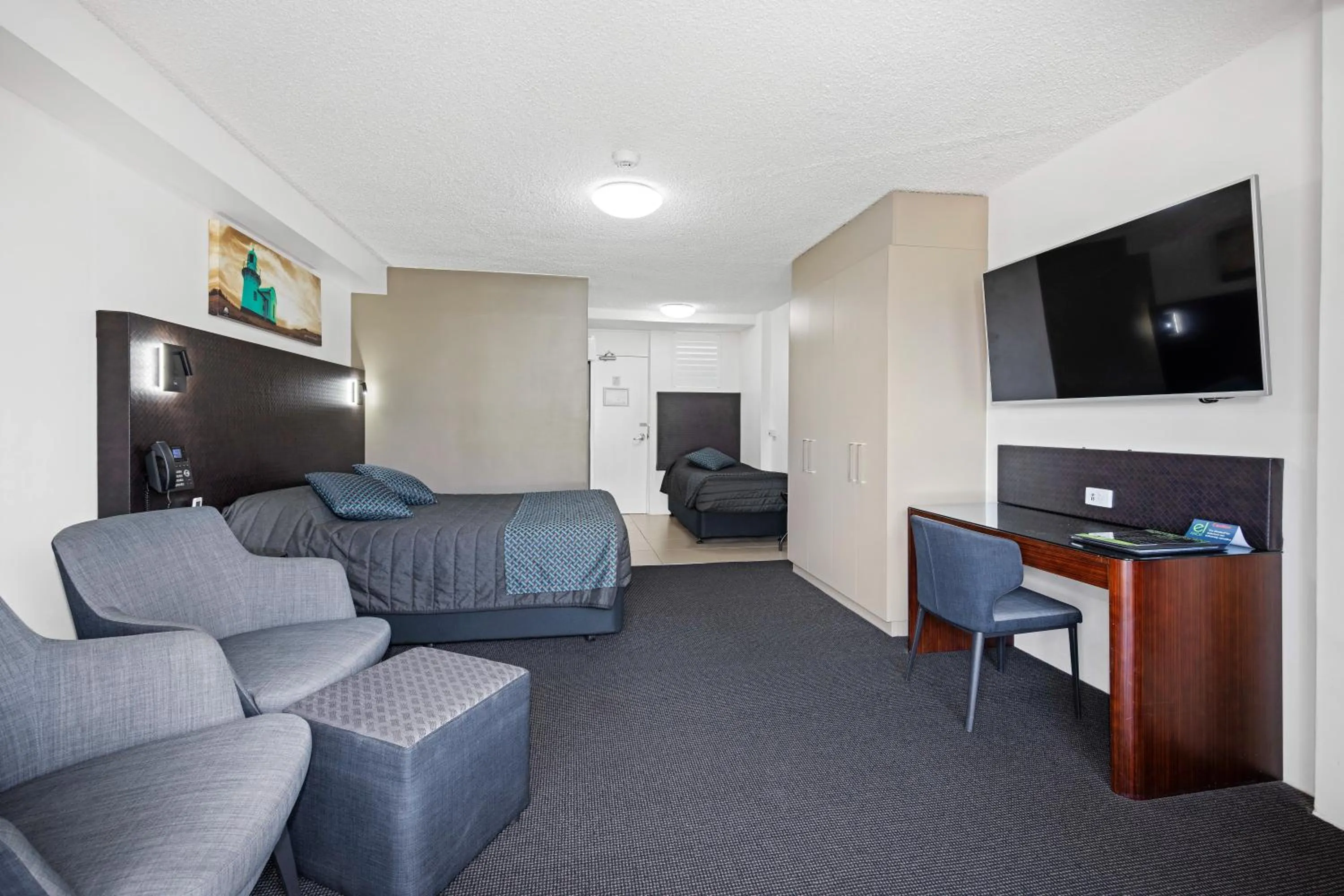 Bedroom in El Motor Inn