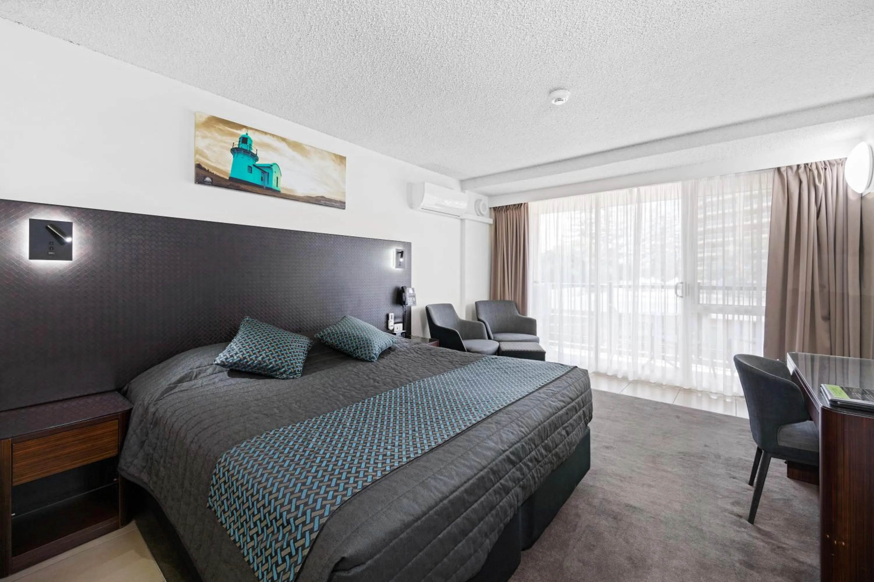 Bedroom, Bed in El Motor Inn