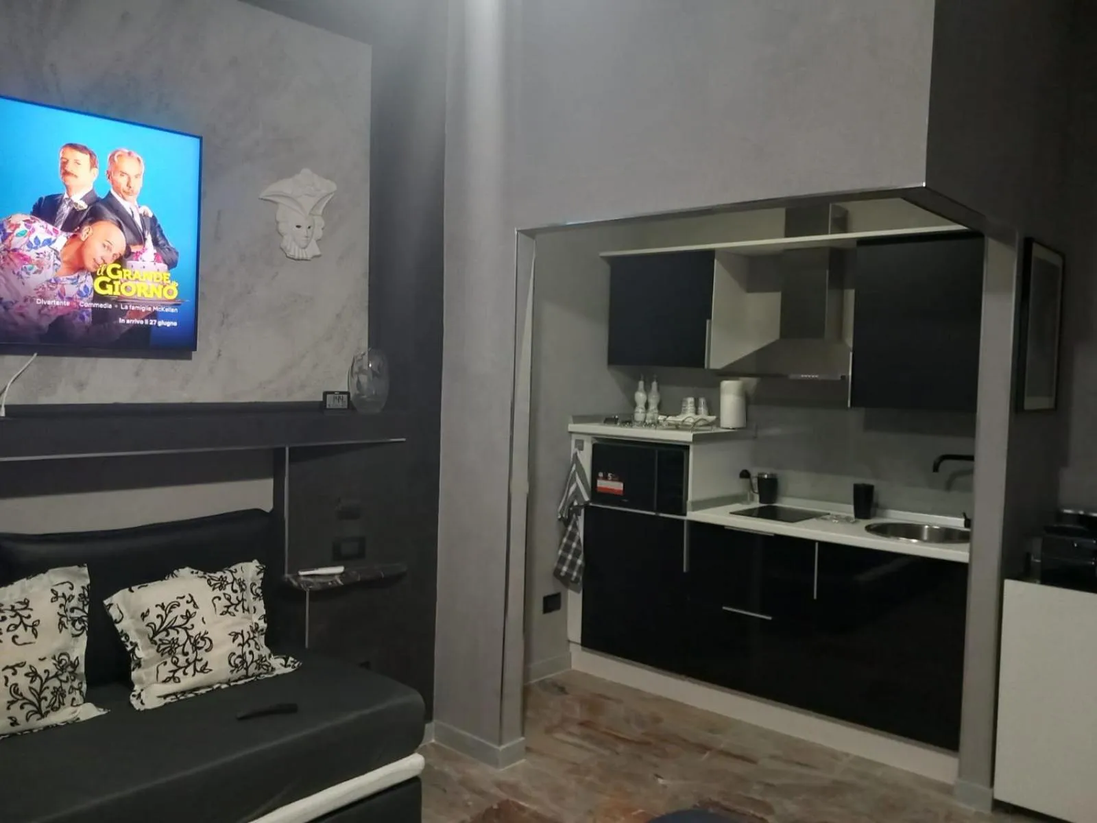 TV and multimedia in Lussuoso B&B