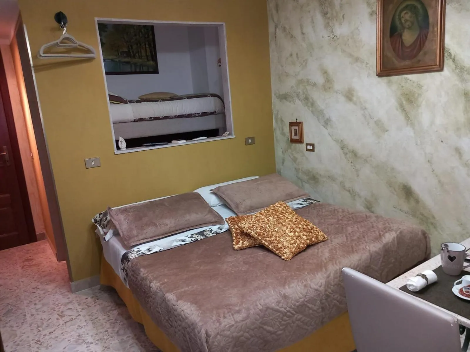 Photo of the whole room, Bed in Lussuoso B&B