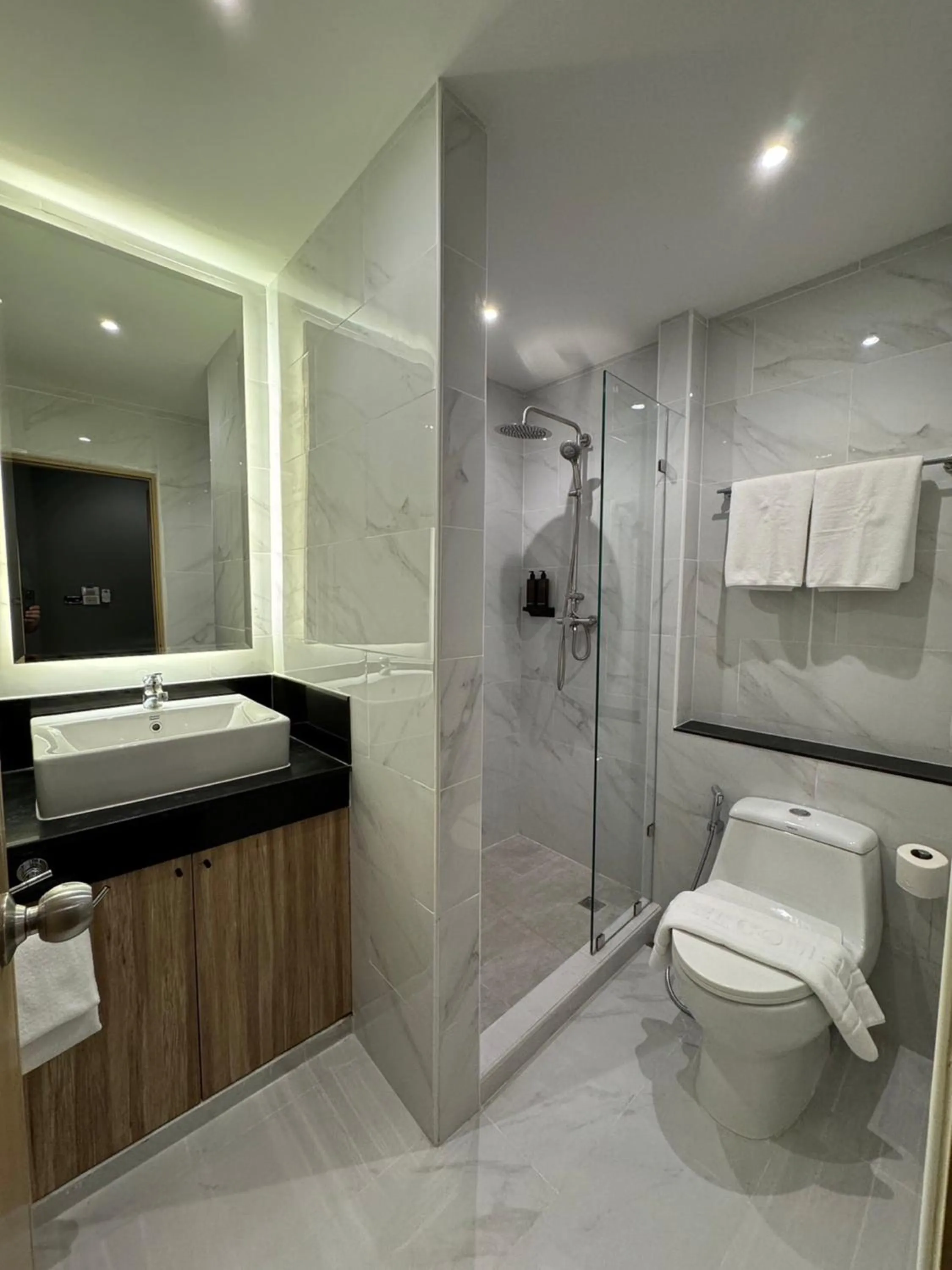 Shower in iCheck inn Sukhumvit 19