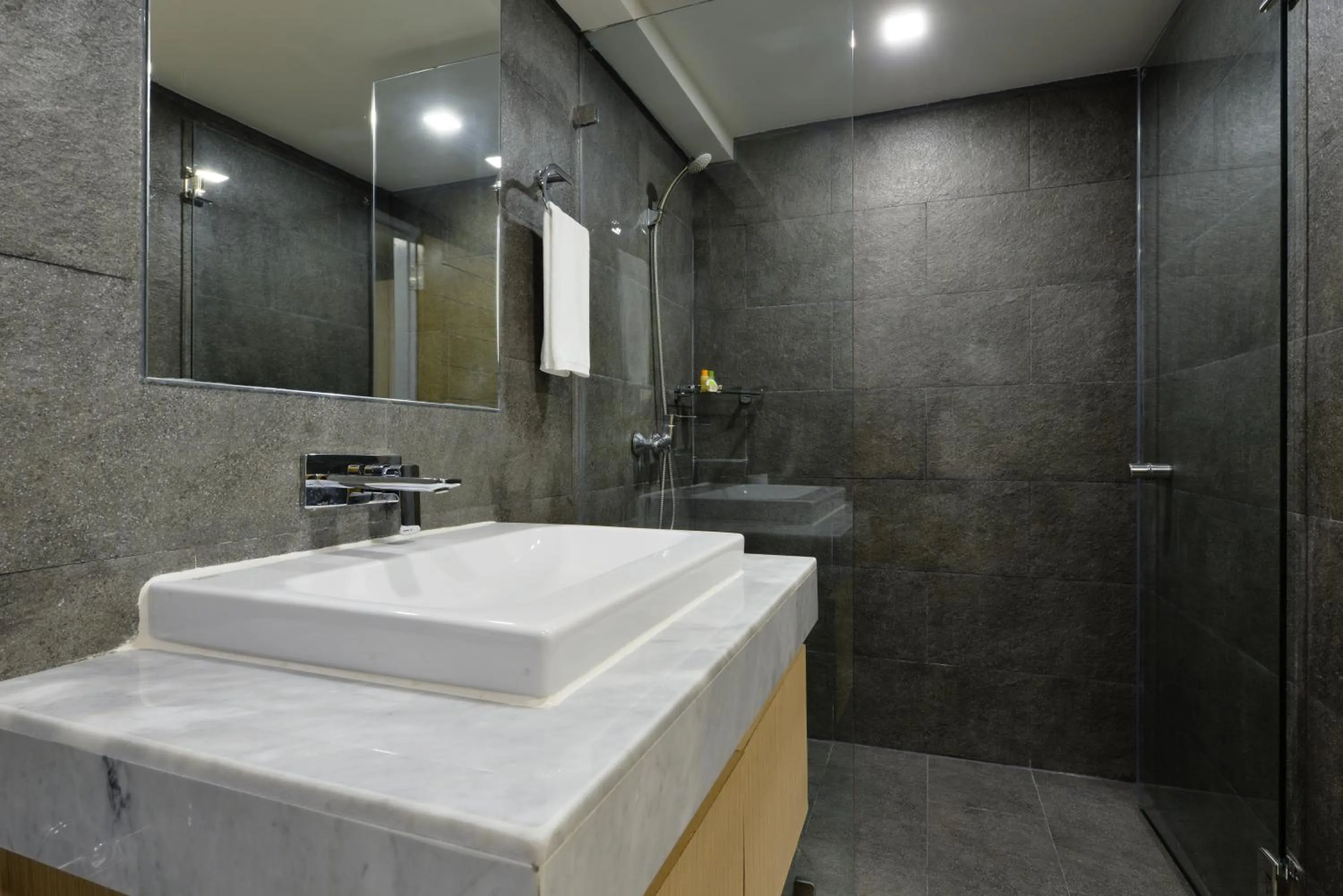 Bathroom in iCheck inn Sukhumvit 19