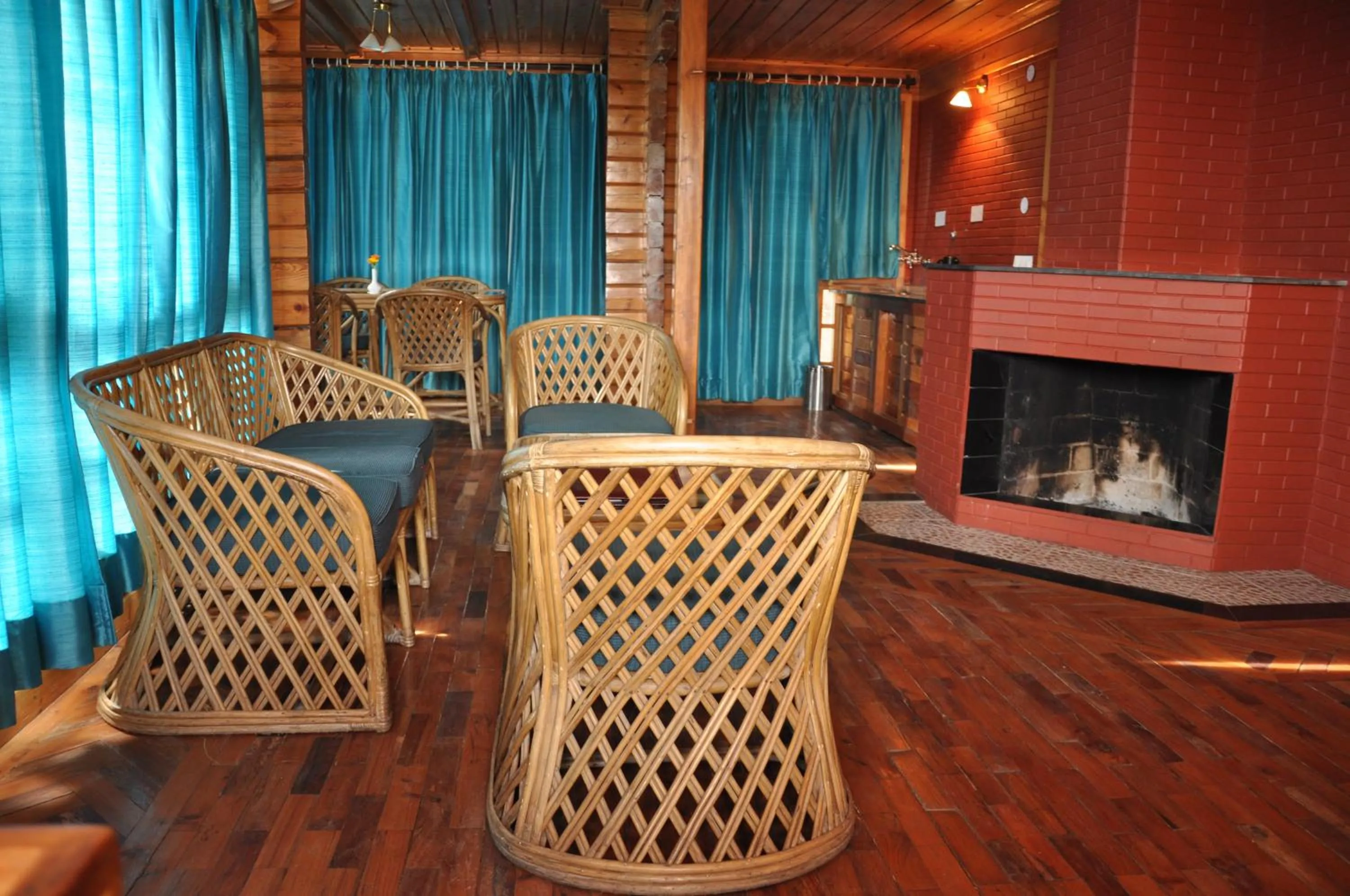 Living room in The Chalets Naldehra