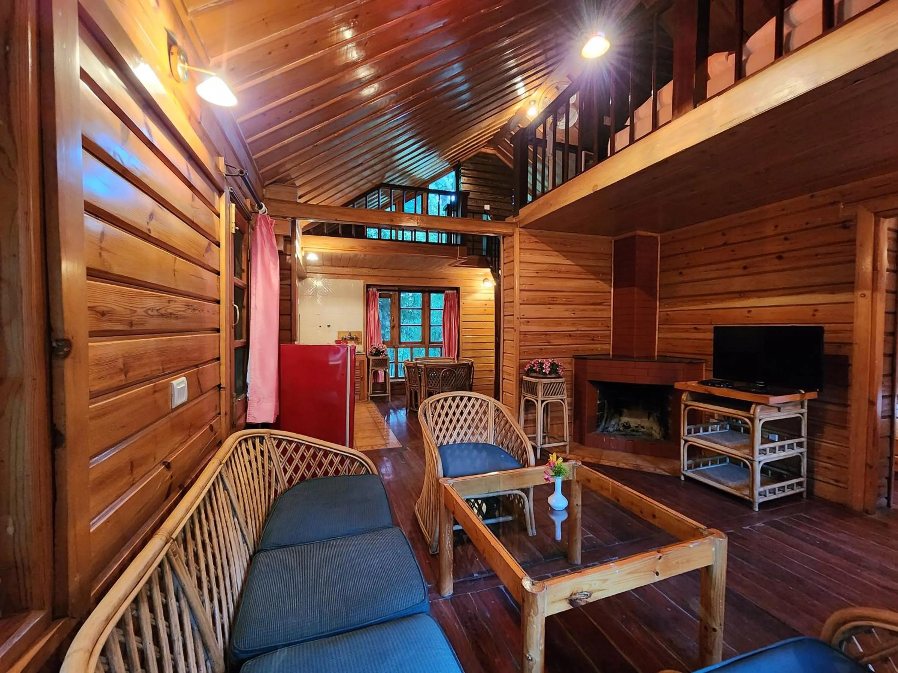 Living room in The Chalets Naldehra