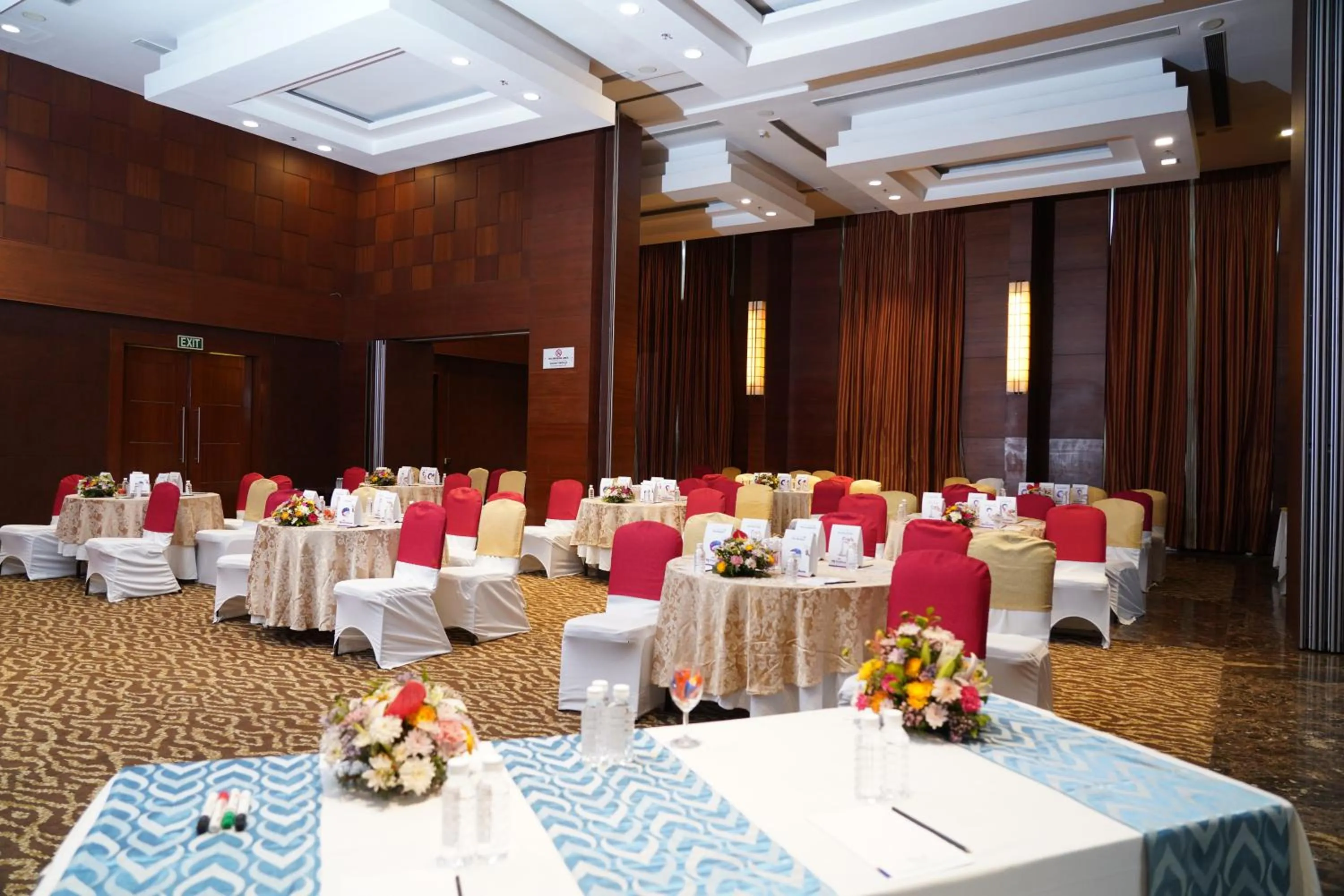 Meeting/conference room in Fortune Select JP Cosmos, Bengaluru - Member ITC Hotels' Group