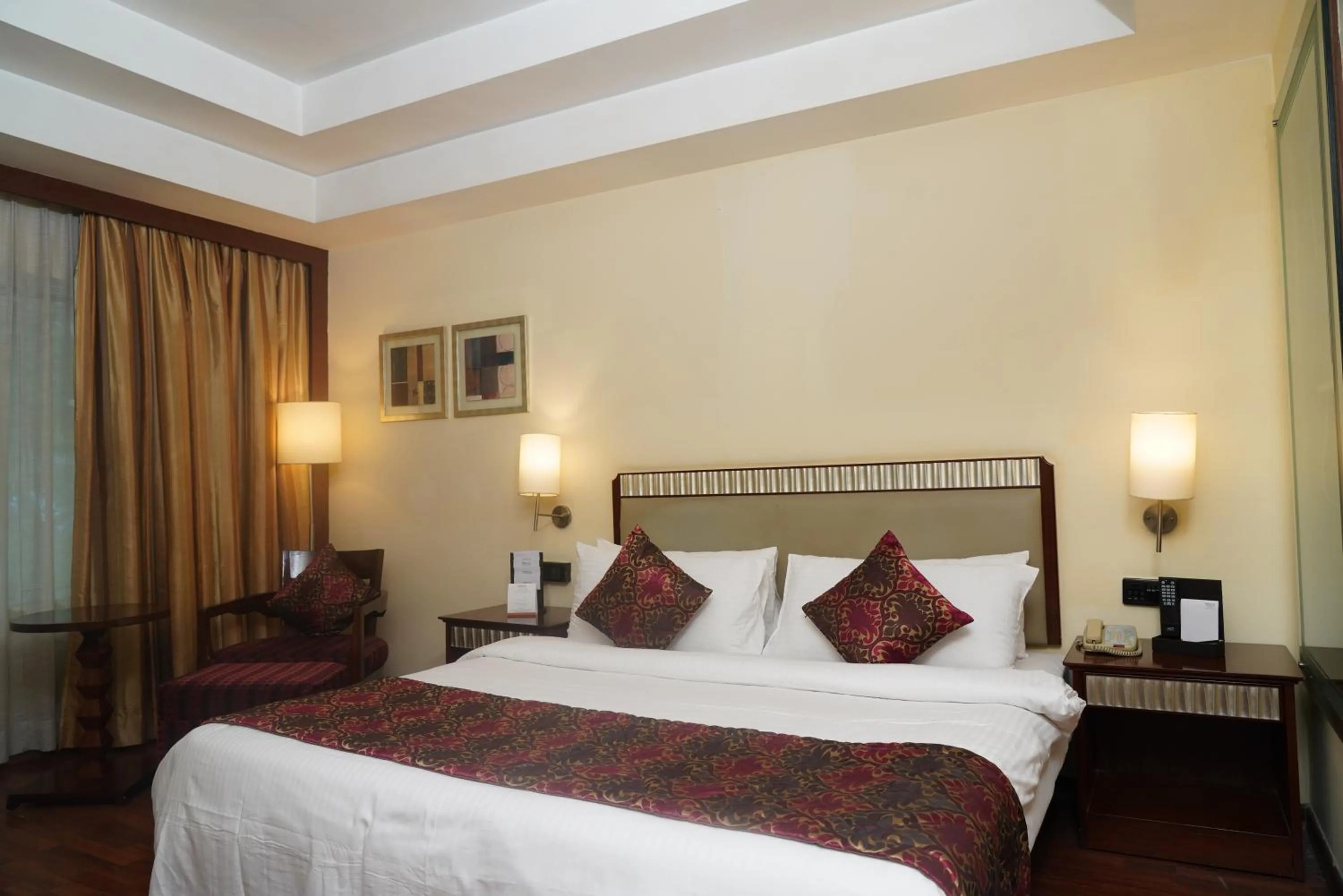 Bed in Fortune Select JP Cosmos, Bengaluru - Member ITC Hotels' Group