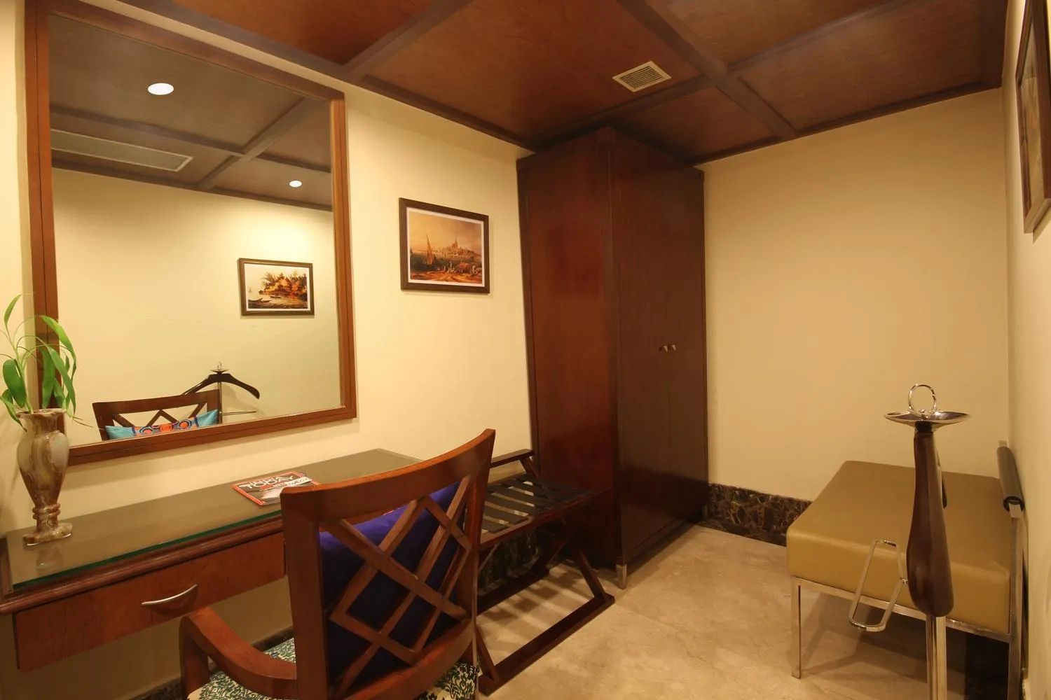 Seating area in Fortune Select JP Cosmos, Bengaluru - Member ITC Hotels' Group