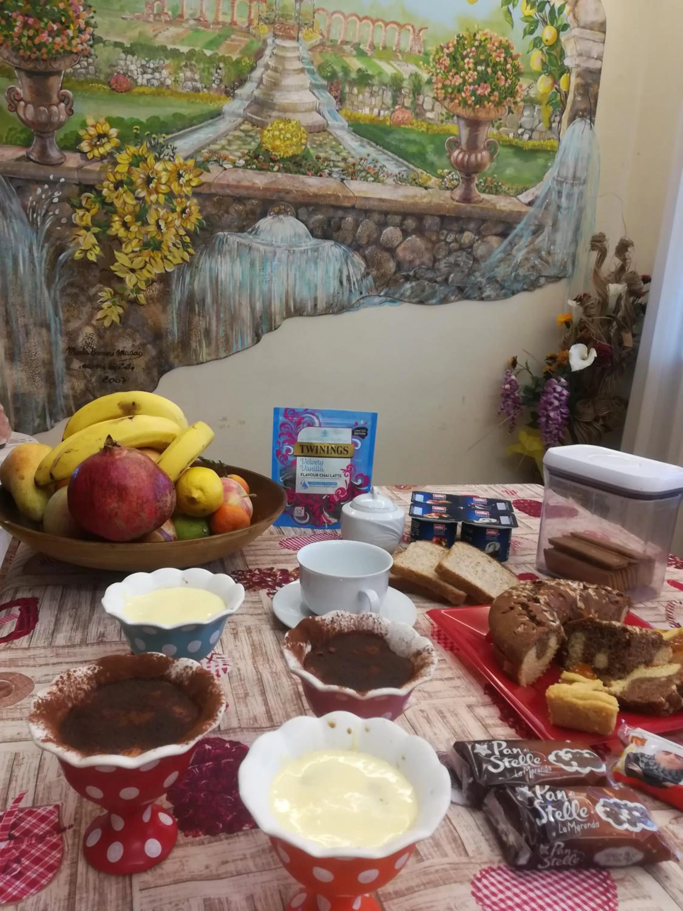 Italian breakfast in B&B Villa Jasiga