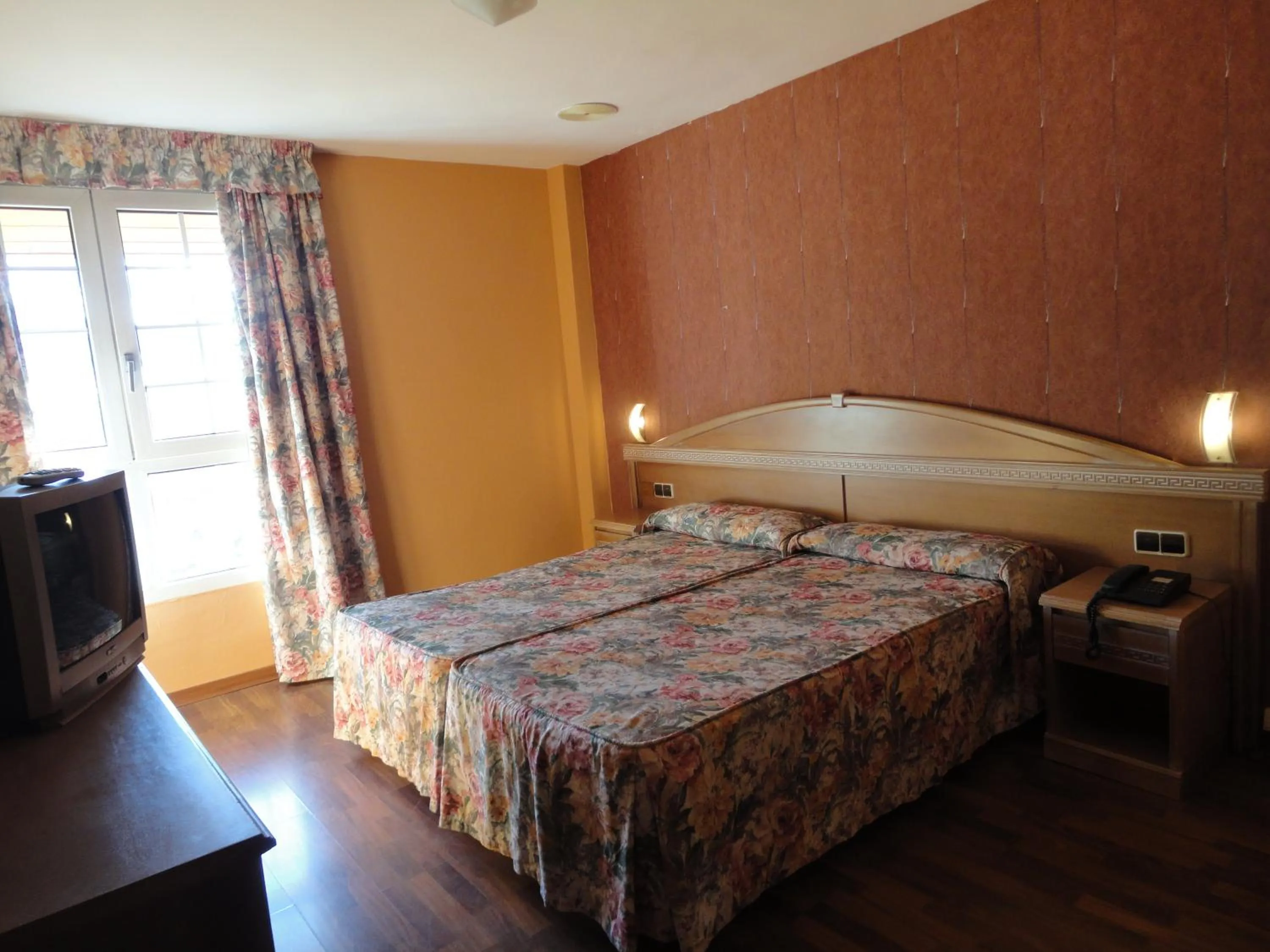 Photo of the whole room in Hotel Reino Nevado