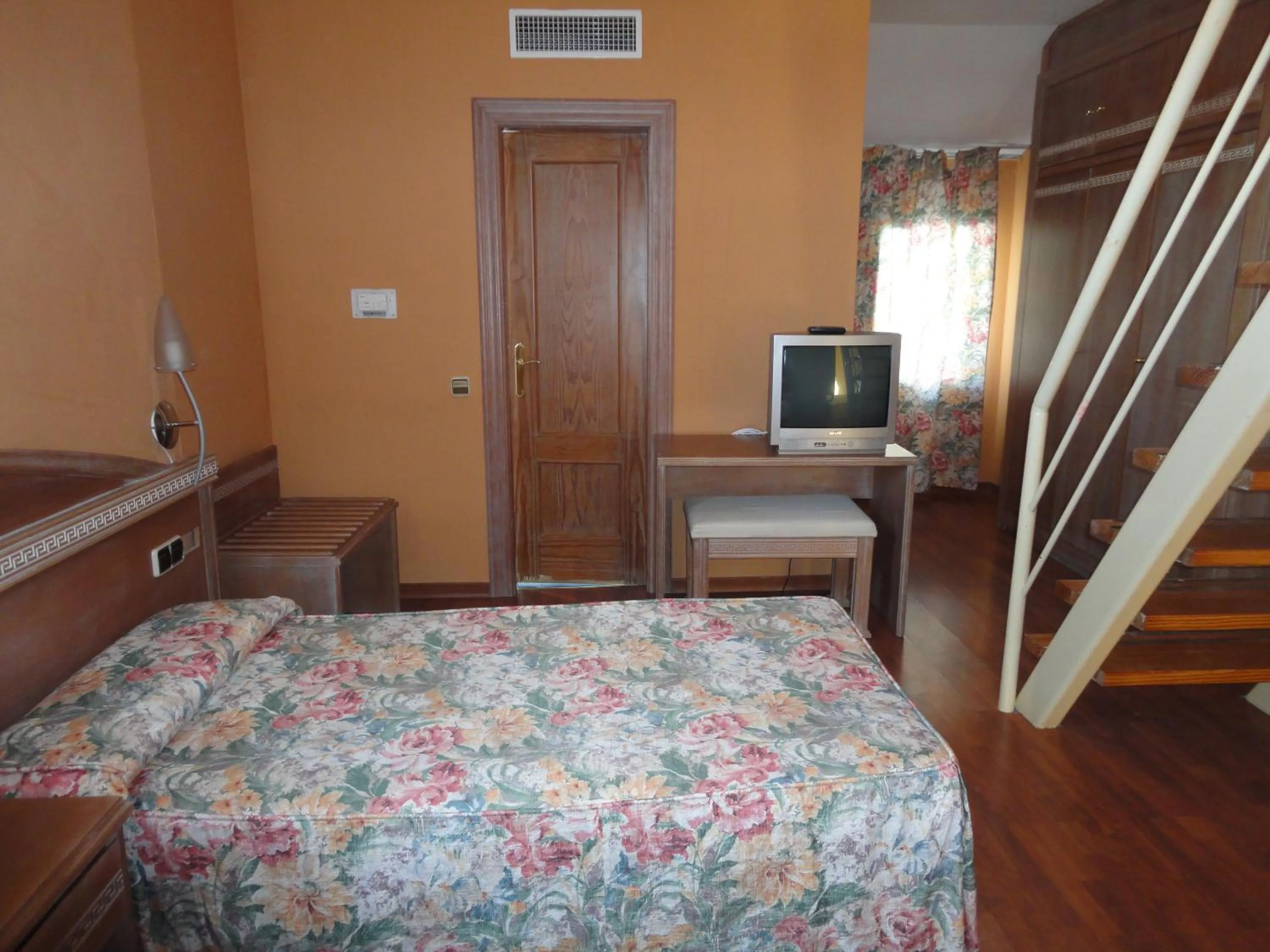 Photo of the whole room in Hotel Reino Nevado