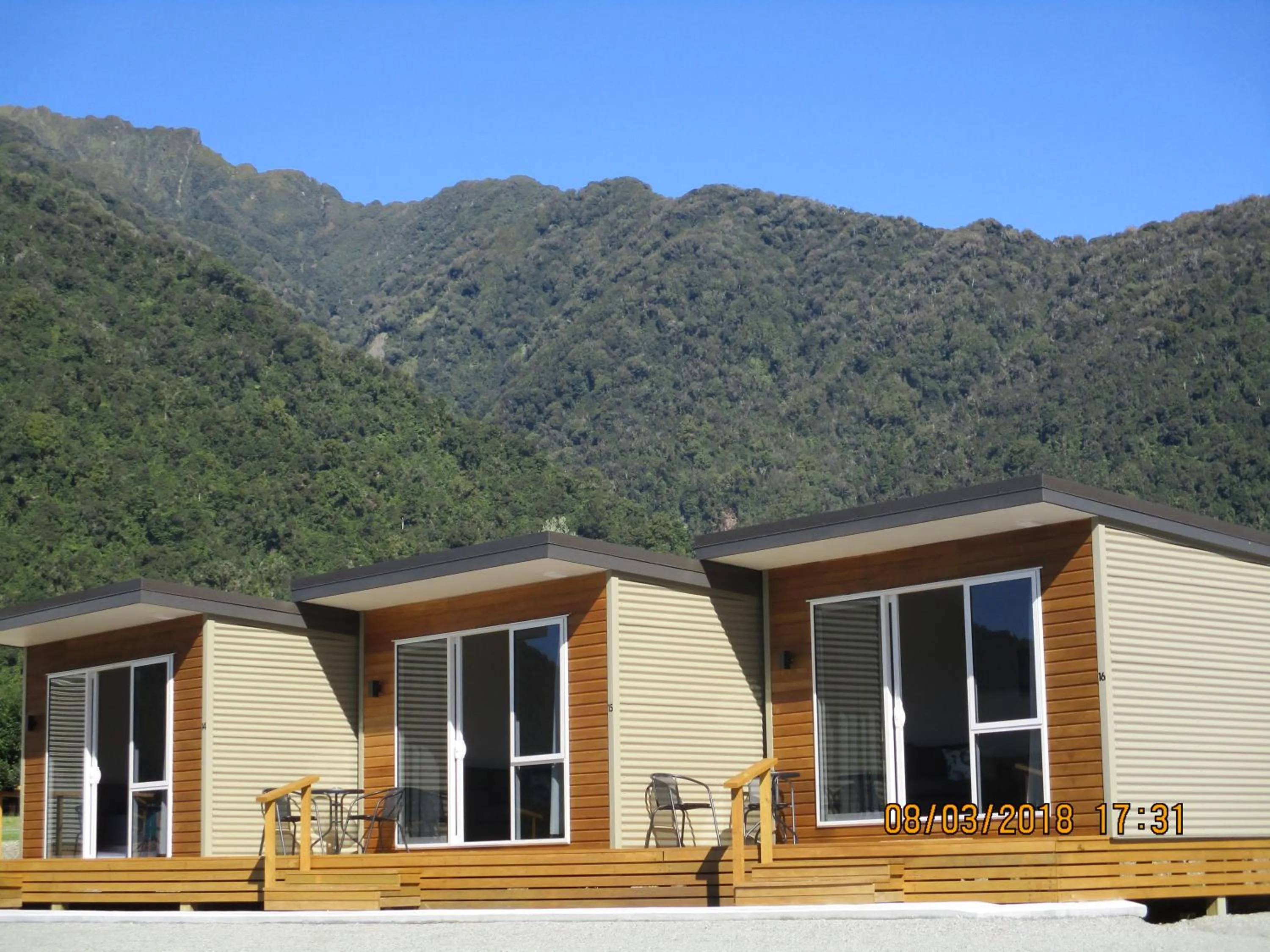 Mountain view in Franz Alpine Retreat