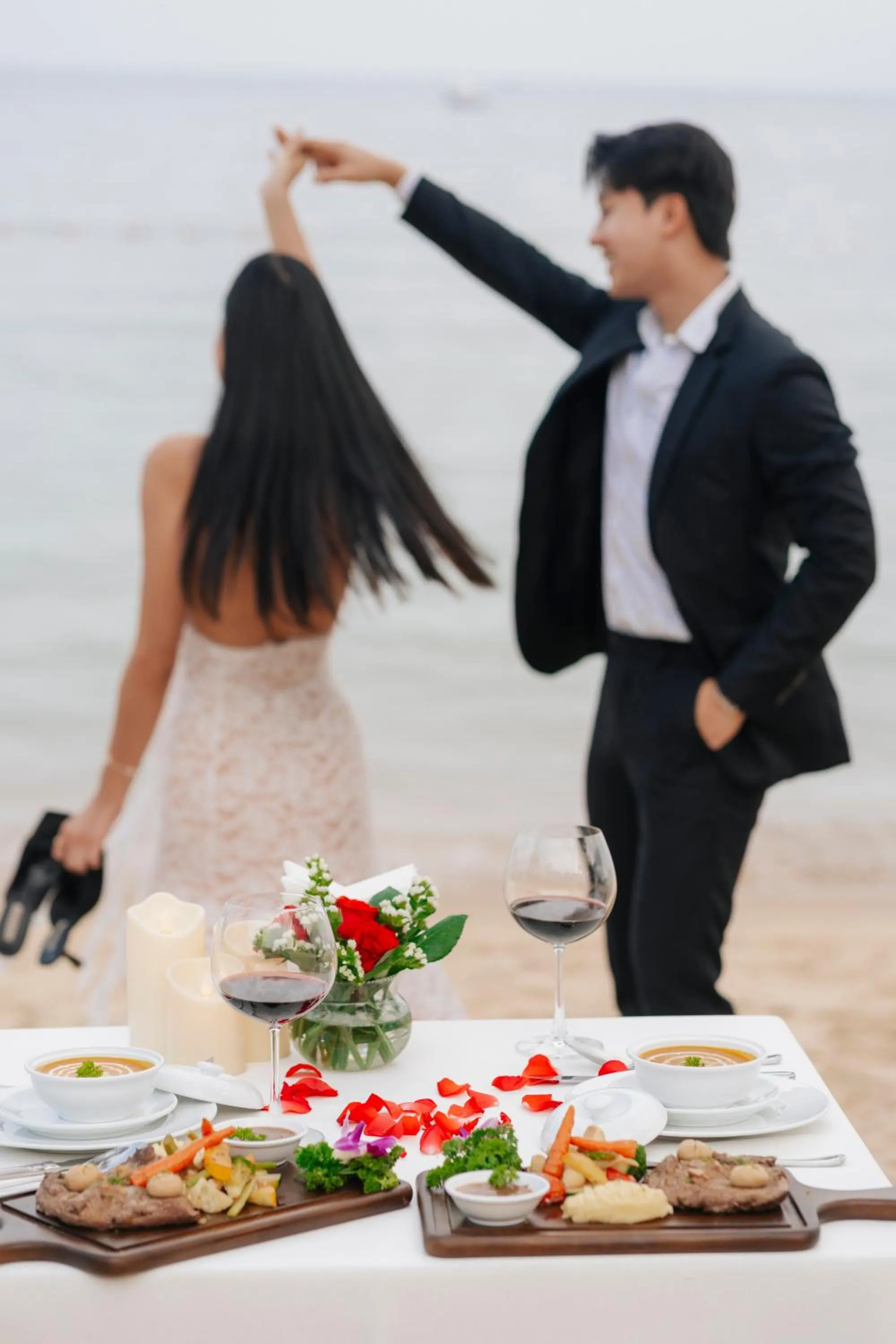 Restaurant/places to eat in Son Tra Beach Resort & Spa Danang