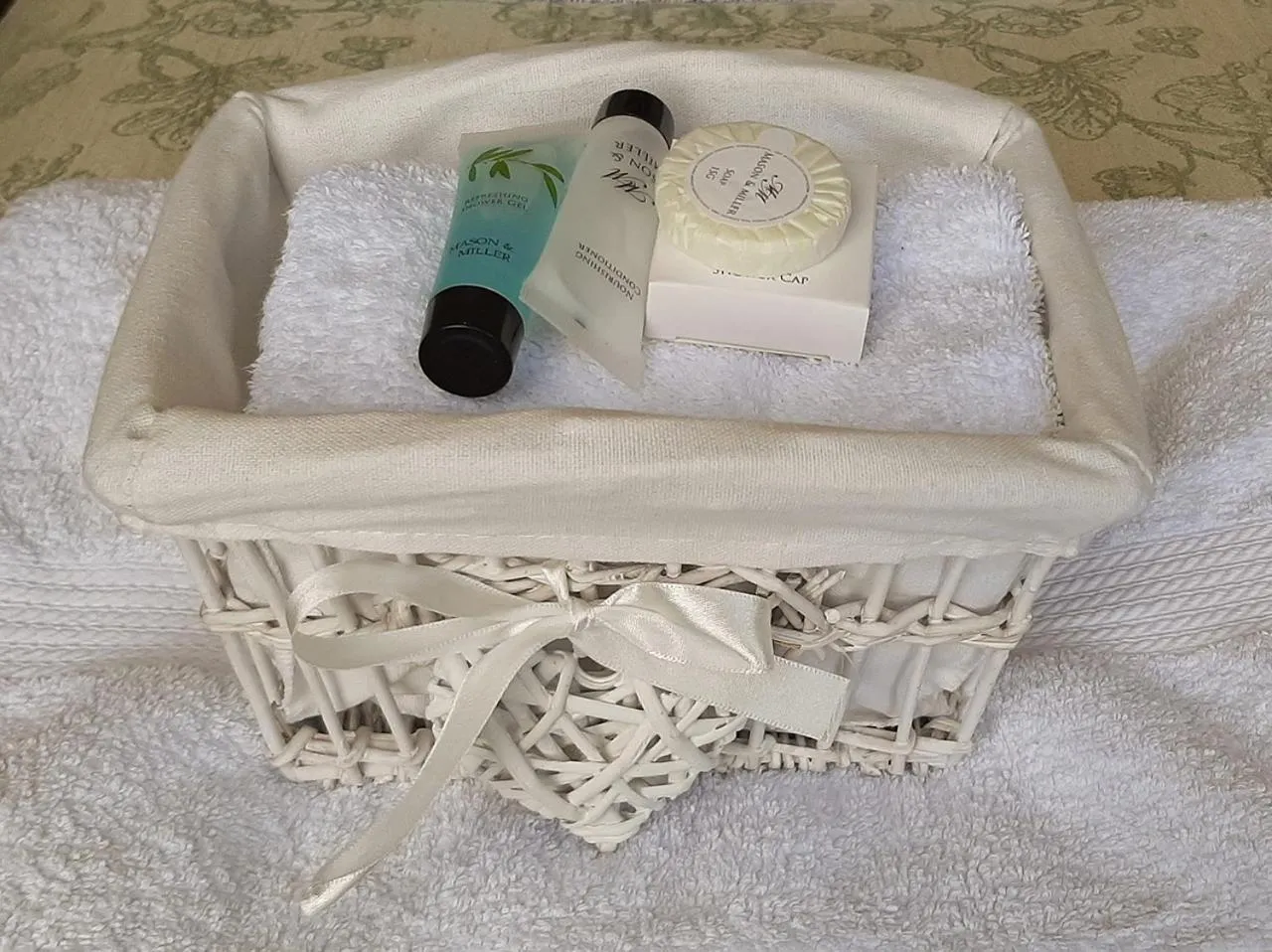 Shower in Muswell Hill B&B