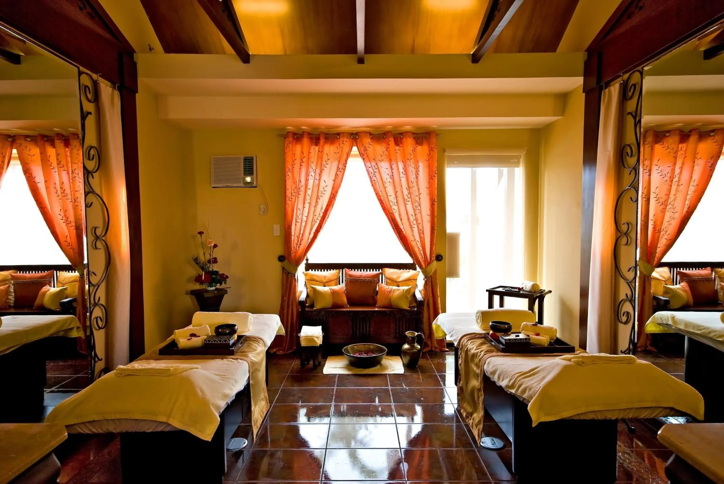Spa and wellness centre/facilities, Bed in Henann Regency Resort and Spa