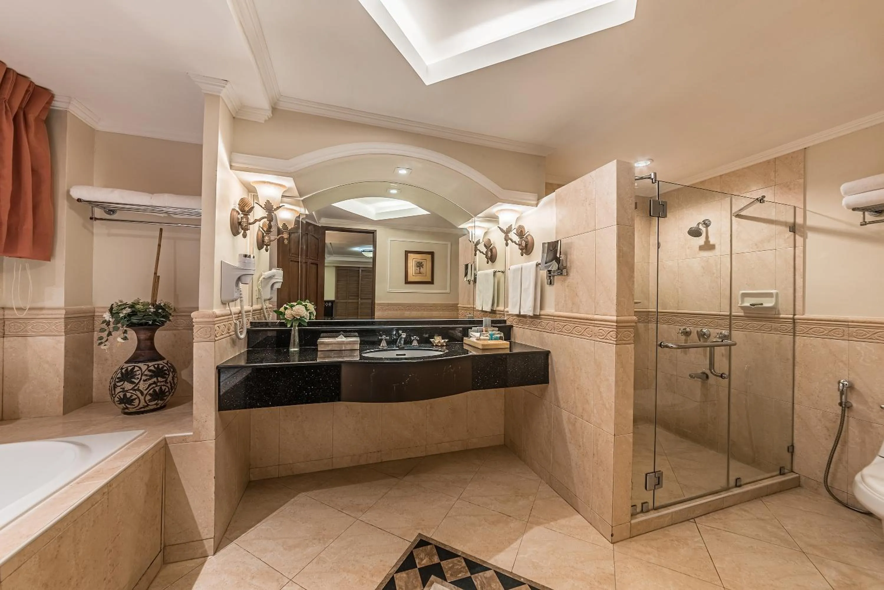 Bathroom in Henann Regency Resort and Spa