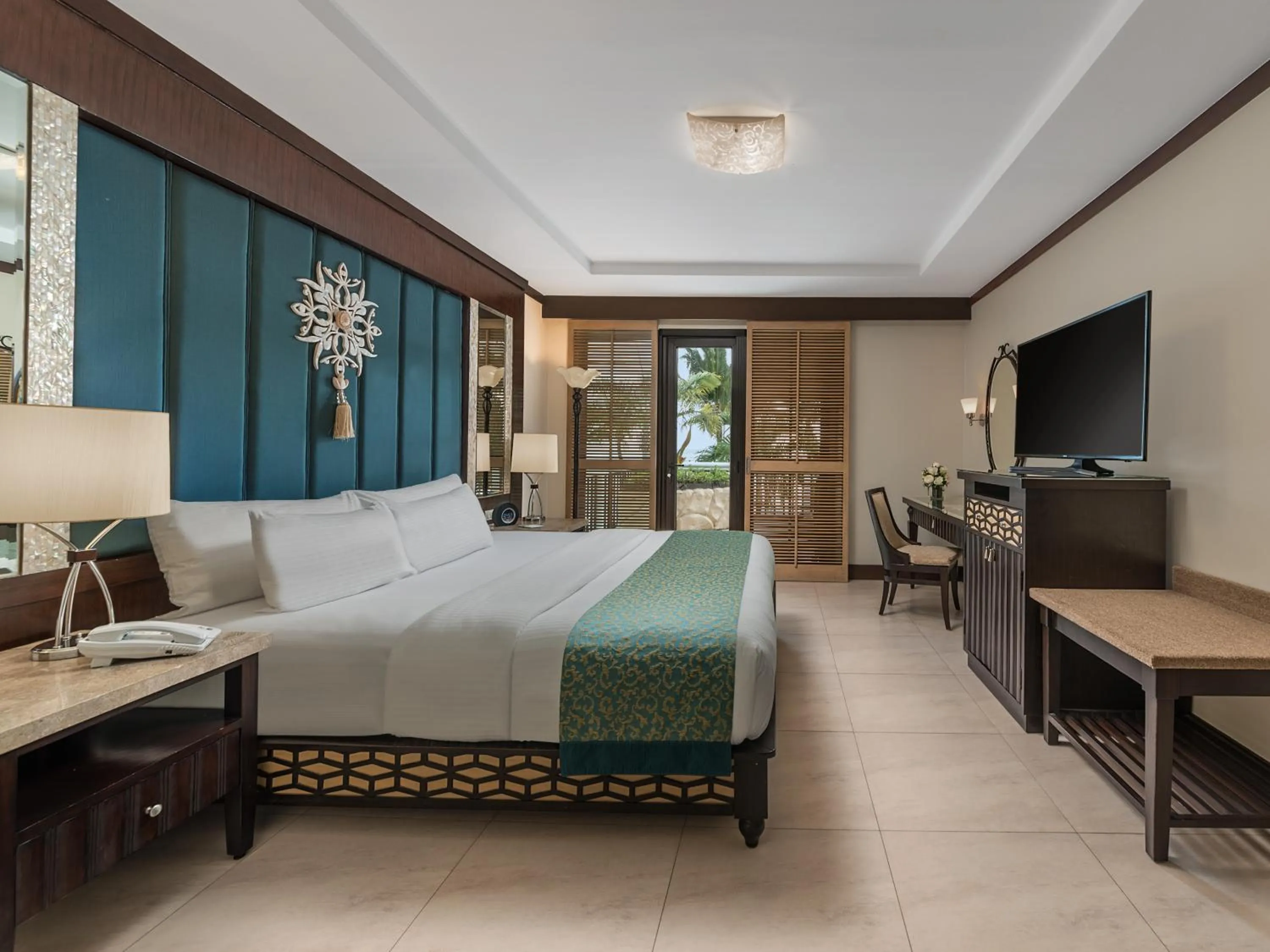 Bedroom, Bed in Henann Regency Resort and Spa