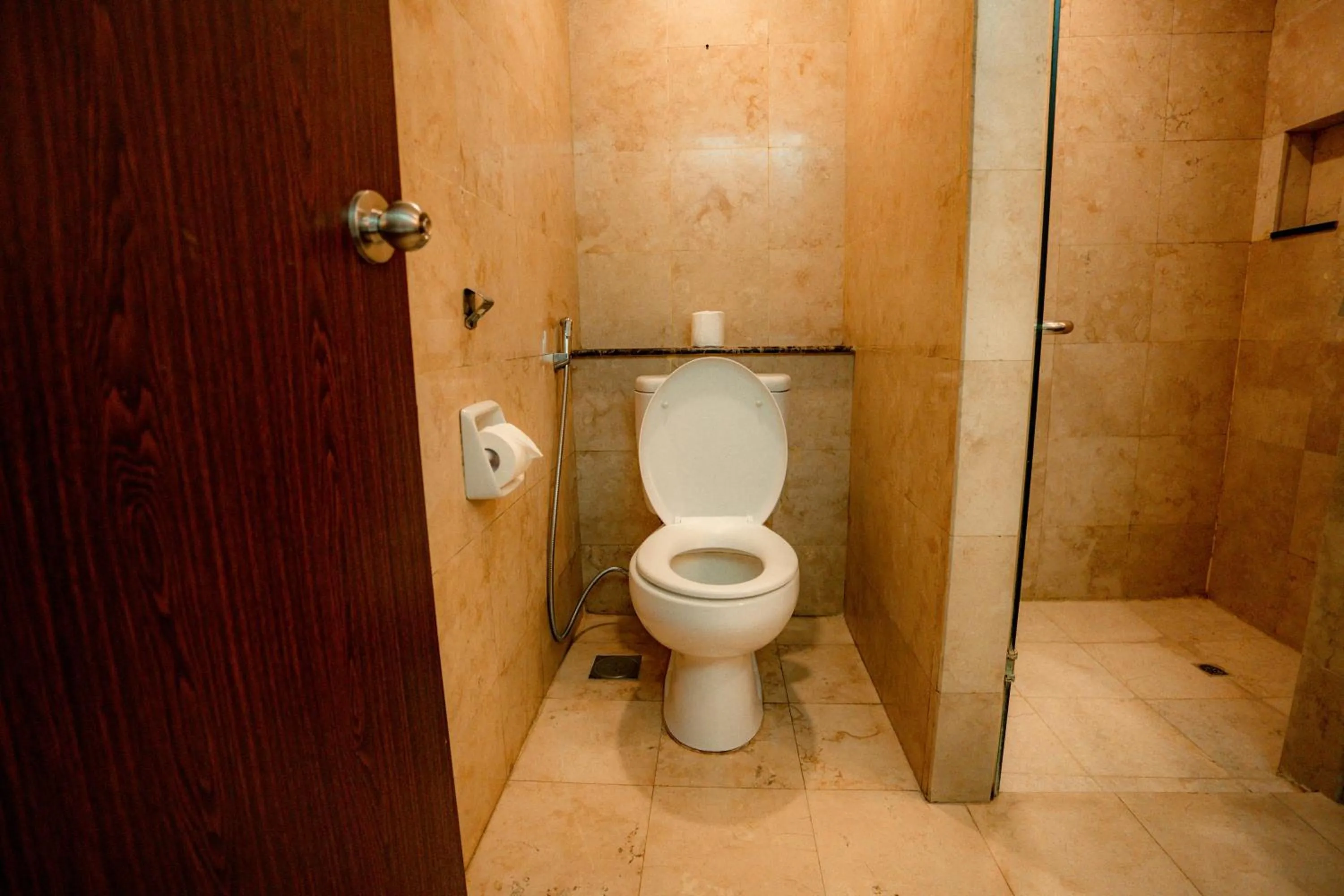 Toilet in Kuta Paradiso Hotel