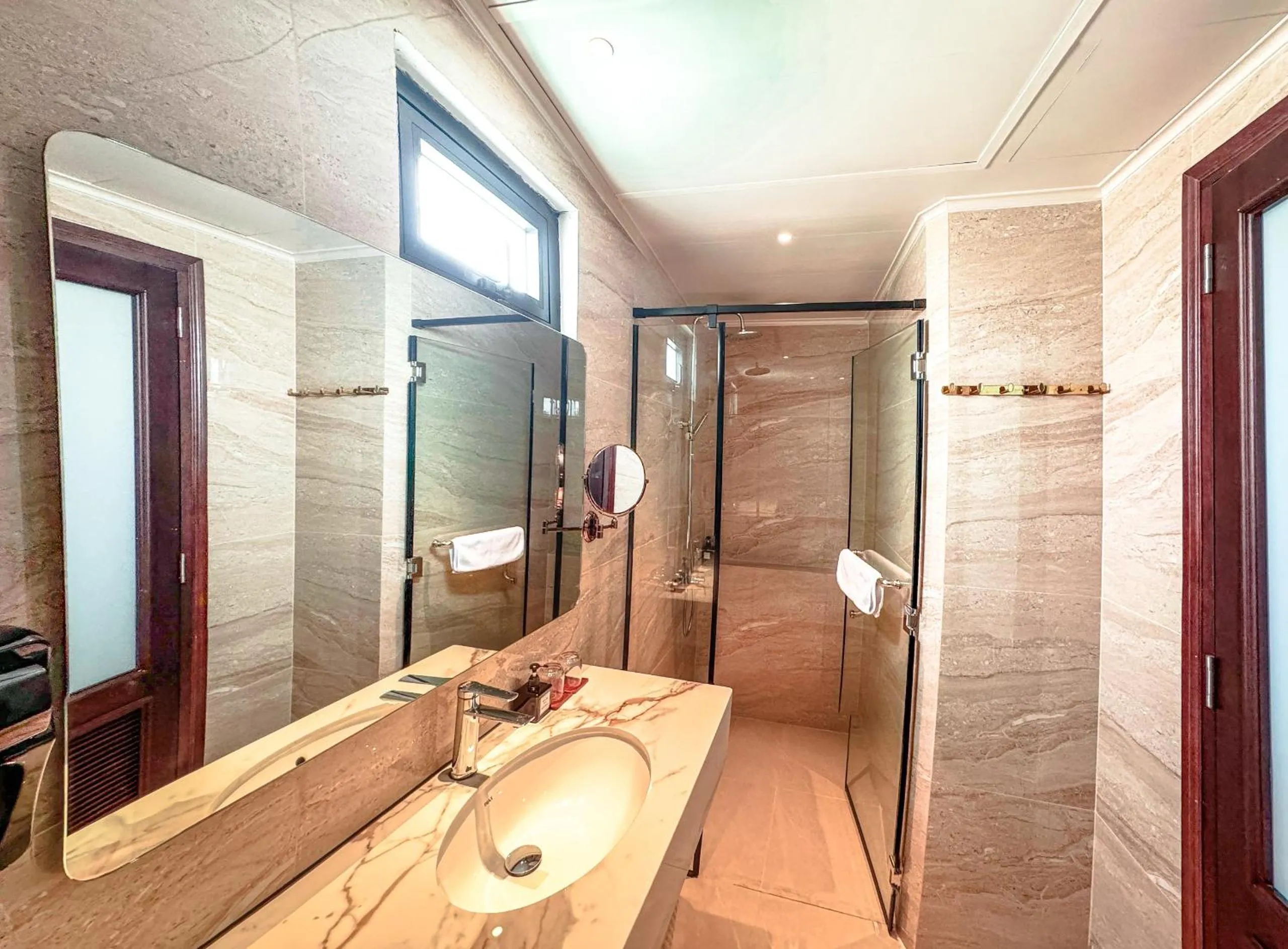 Bathroom in Bon Ami Hotel - Thiên Xuân Hotel