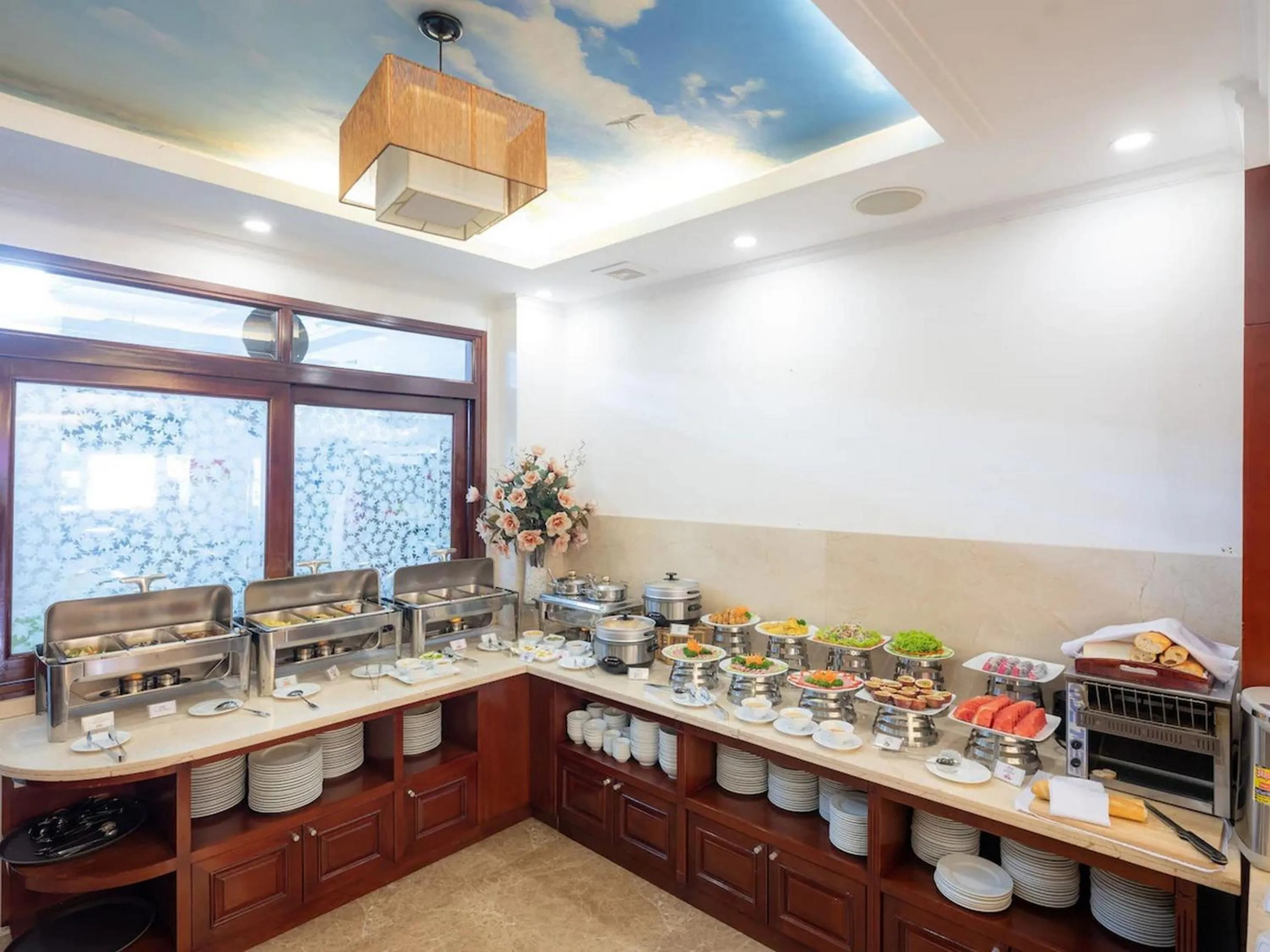 Restaurant/places to eat in Bon Ami Hotel - Thiên Xuân Hotel