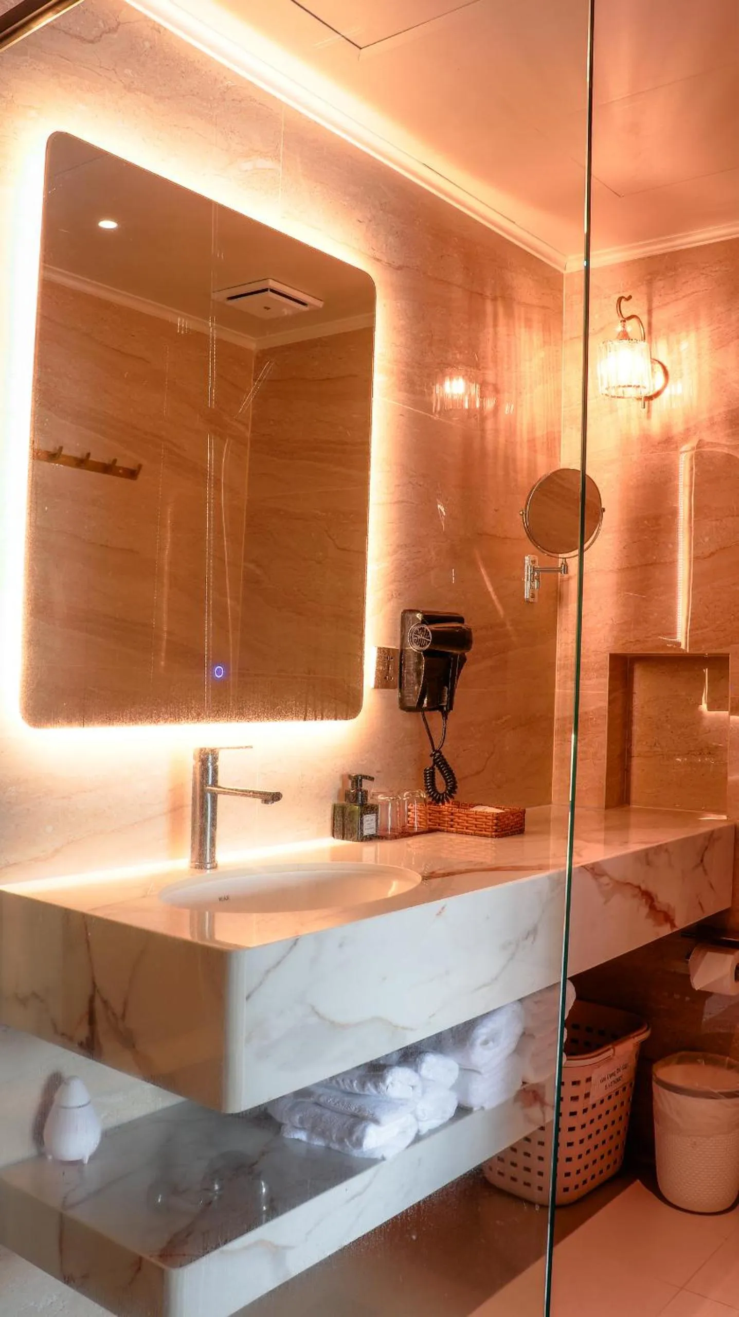 Bathroom in Bon Ami Hotel - Thiên Xuân Hotel