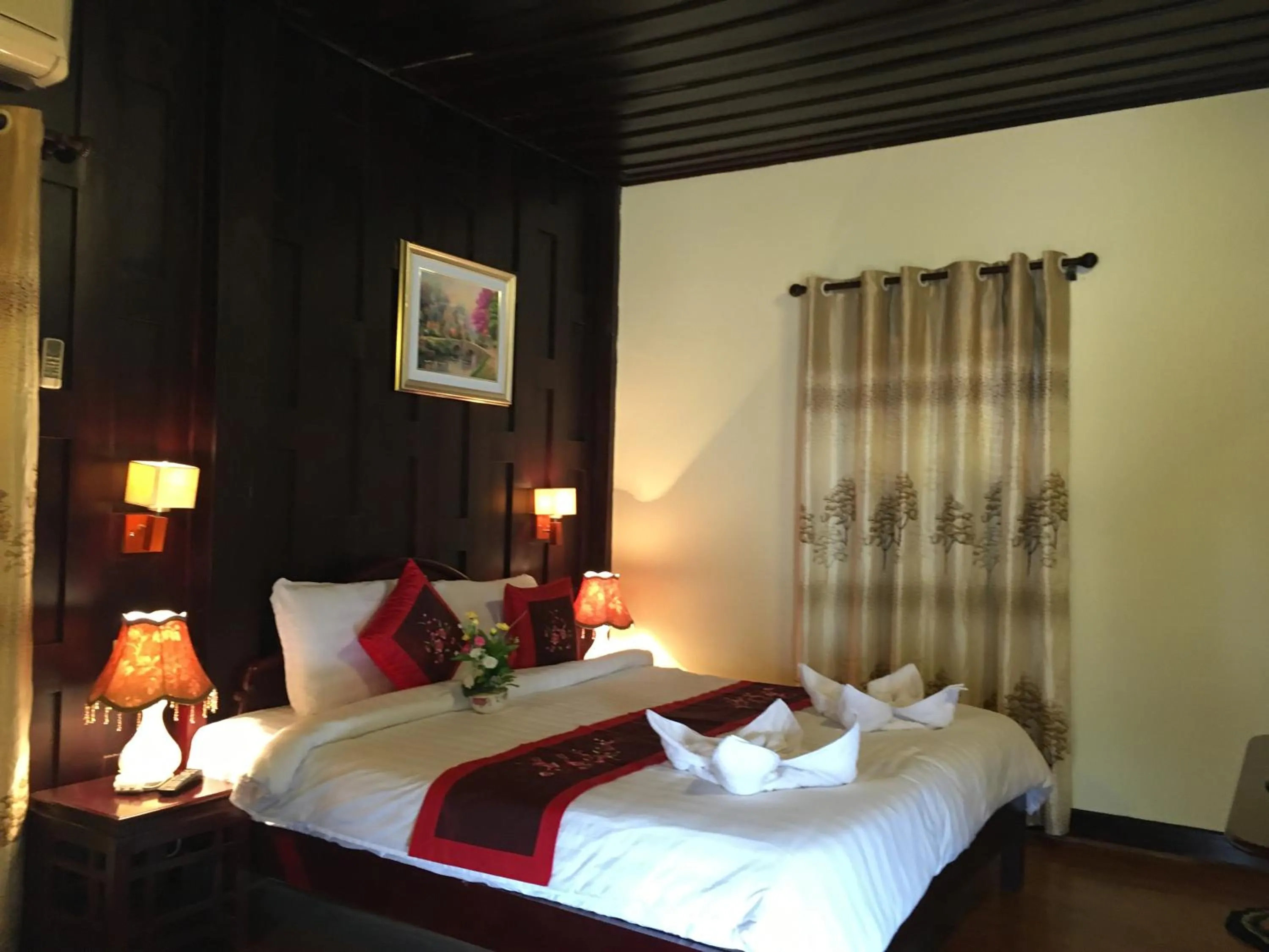 Garden view, Bed in Villa Phathana Boutique Hotel