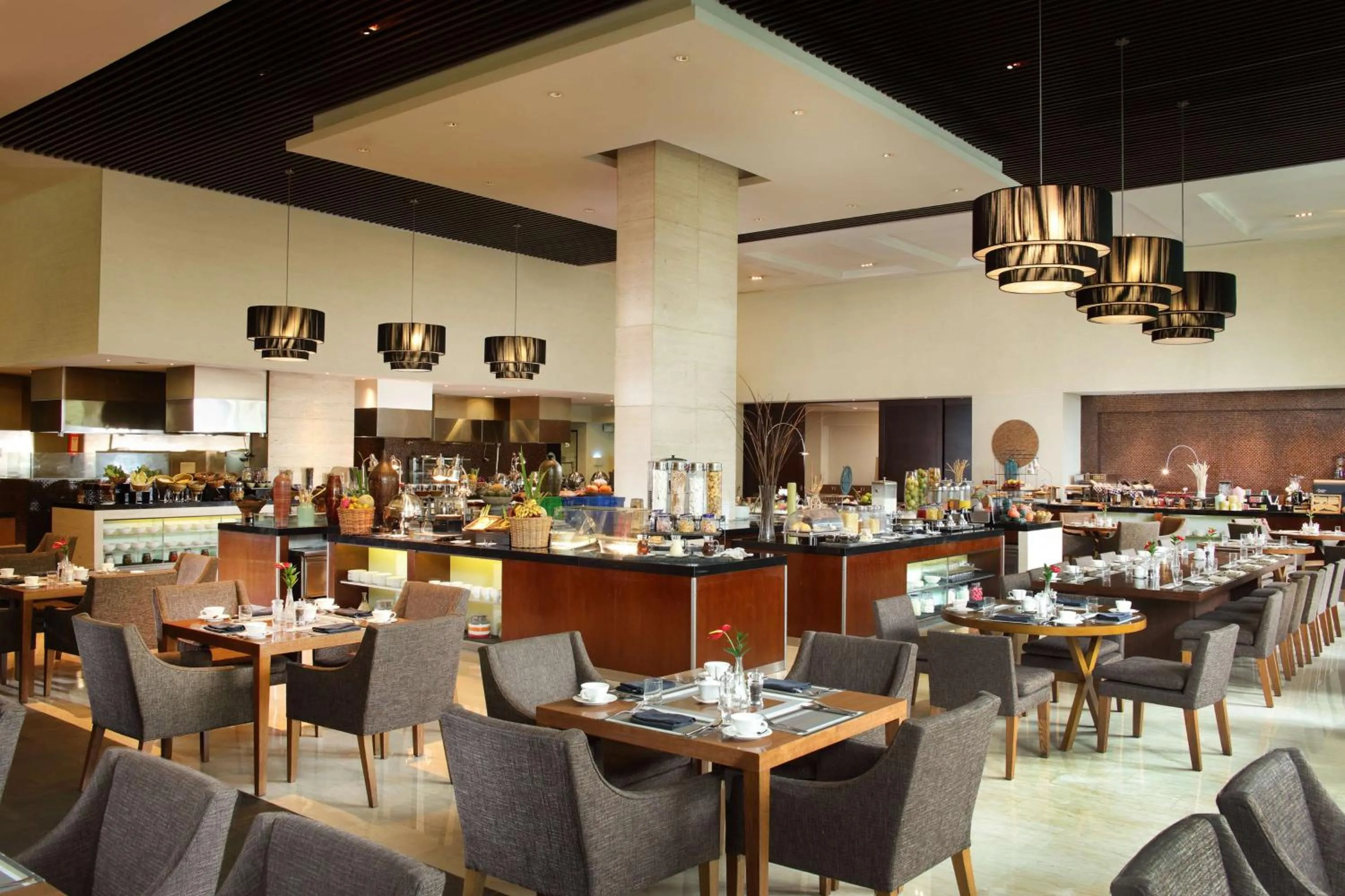 Restaurant/places to eat in Hilton Bandung