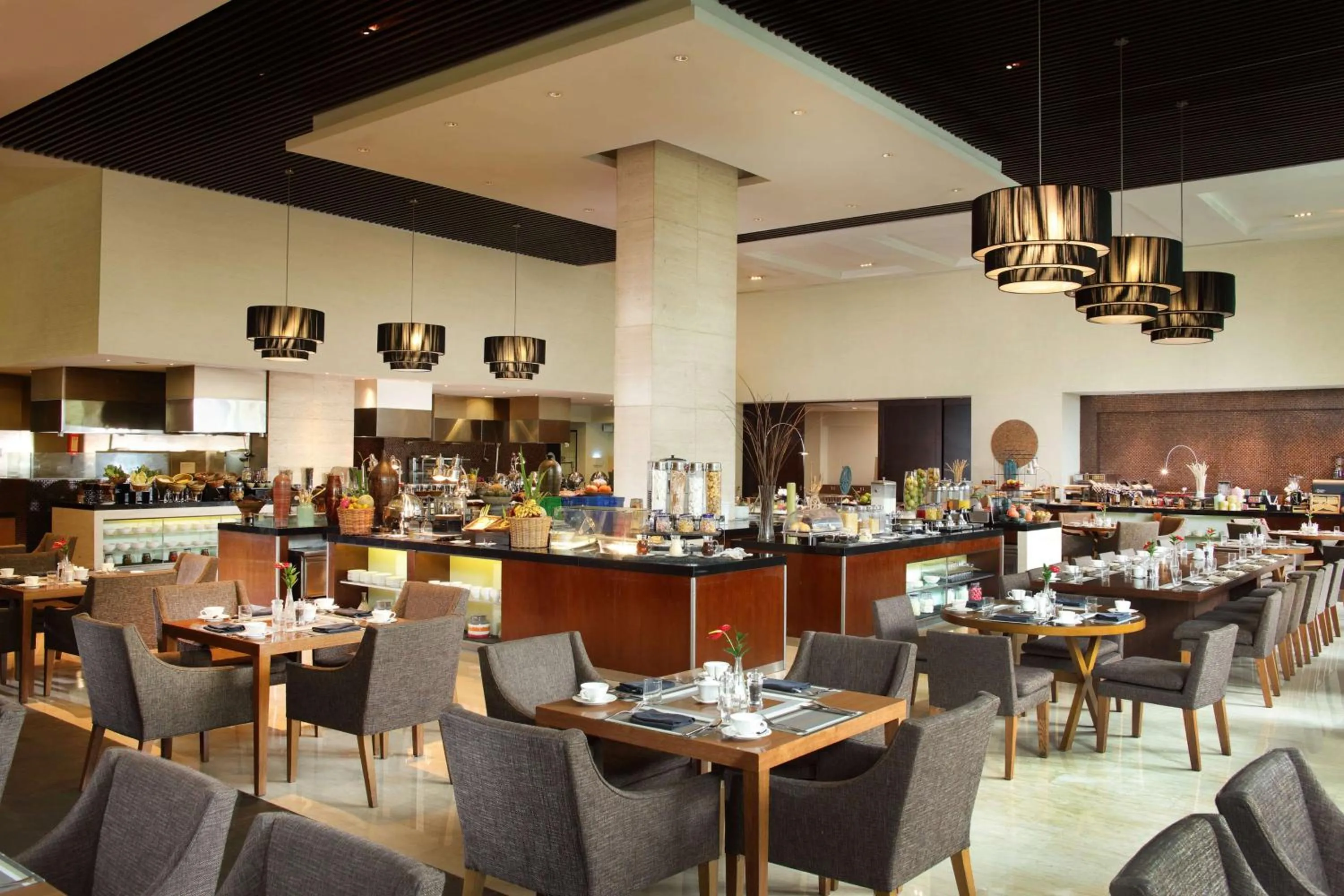 Restaurant/places to eat in Hilton Bandung