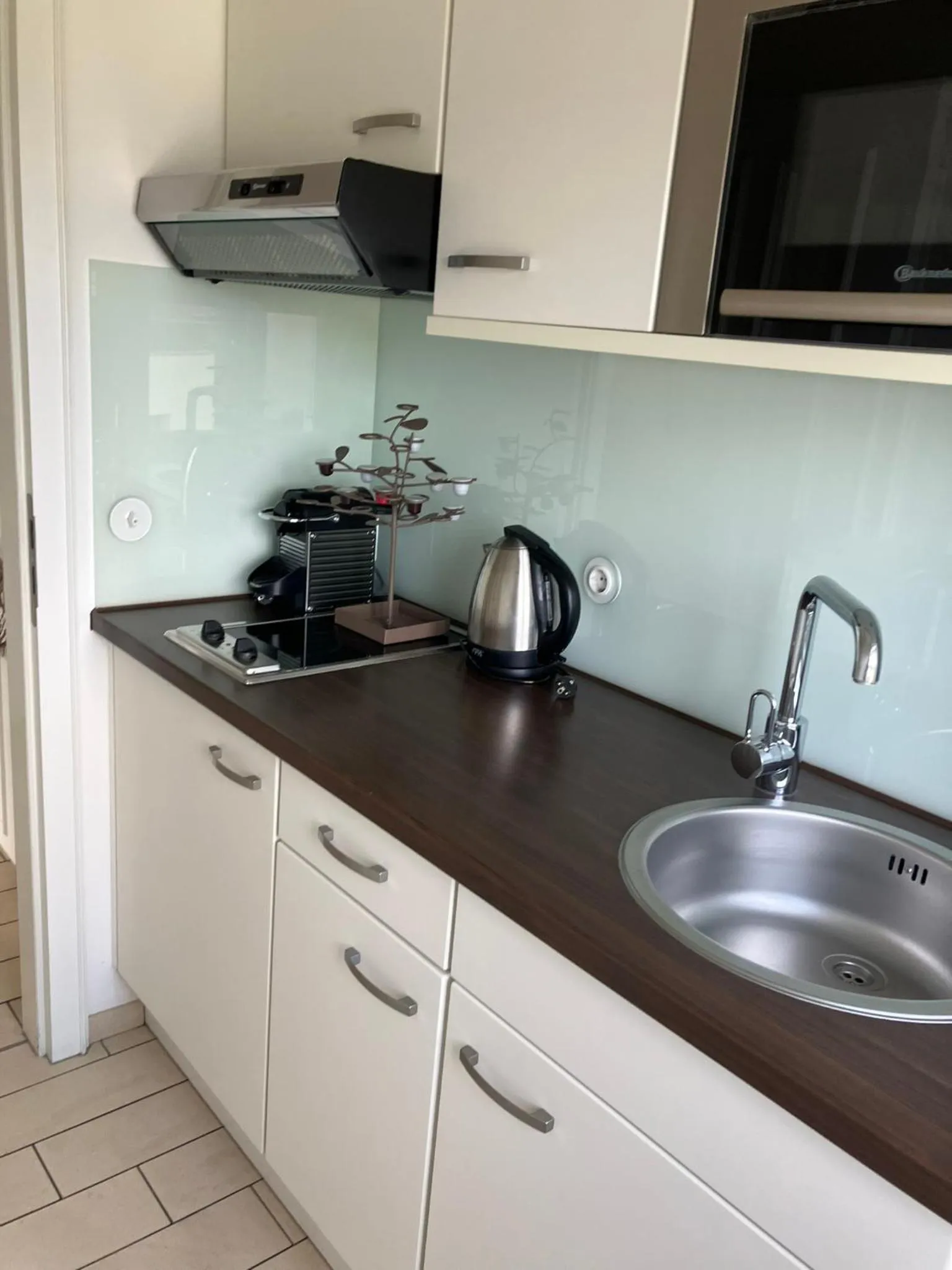 Kitchen or kitchenette in Hotel Seemöwe