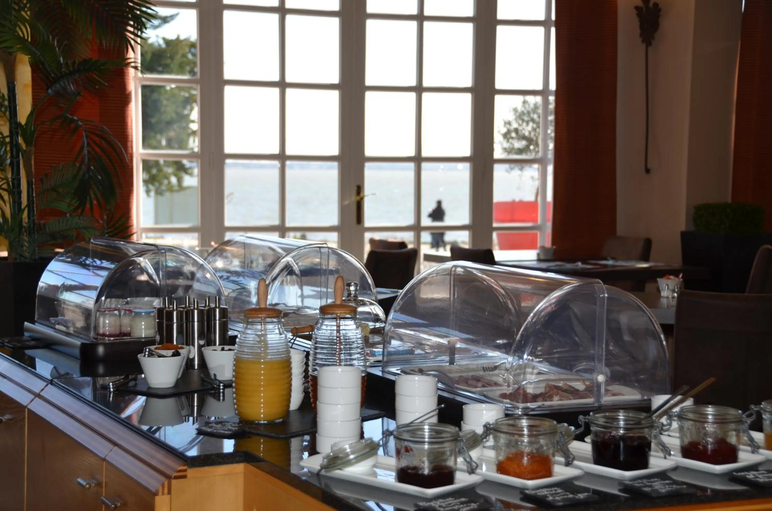 Restaurant/places to eat in Hotel et Spa Les Cleunes Oléron