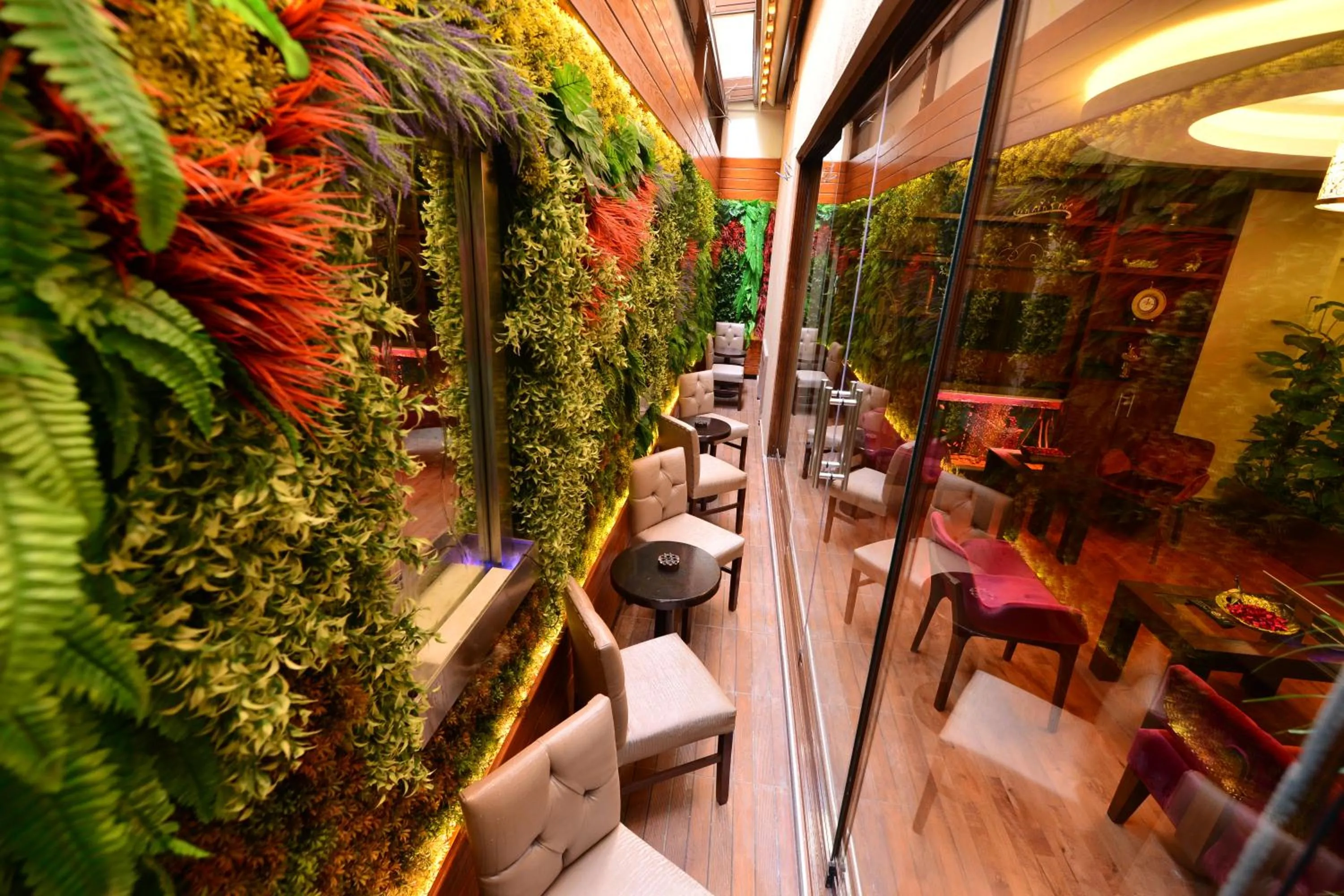 Garden in Golden Siyav Hotel