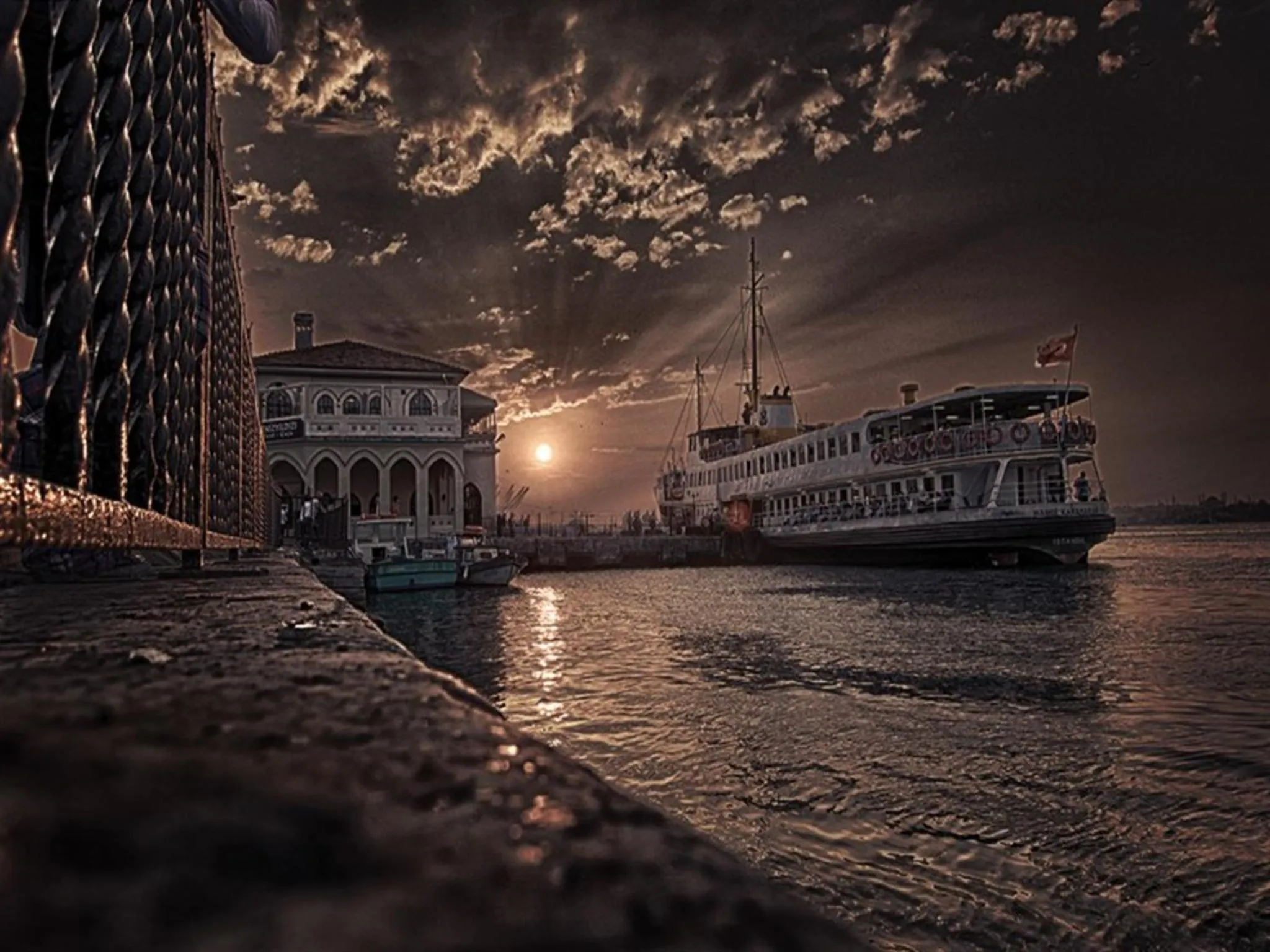 Sunset in Golden Siyav Hotel