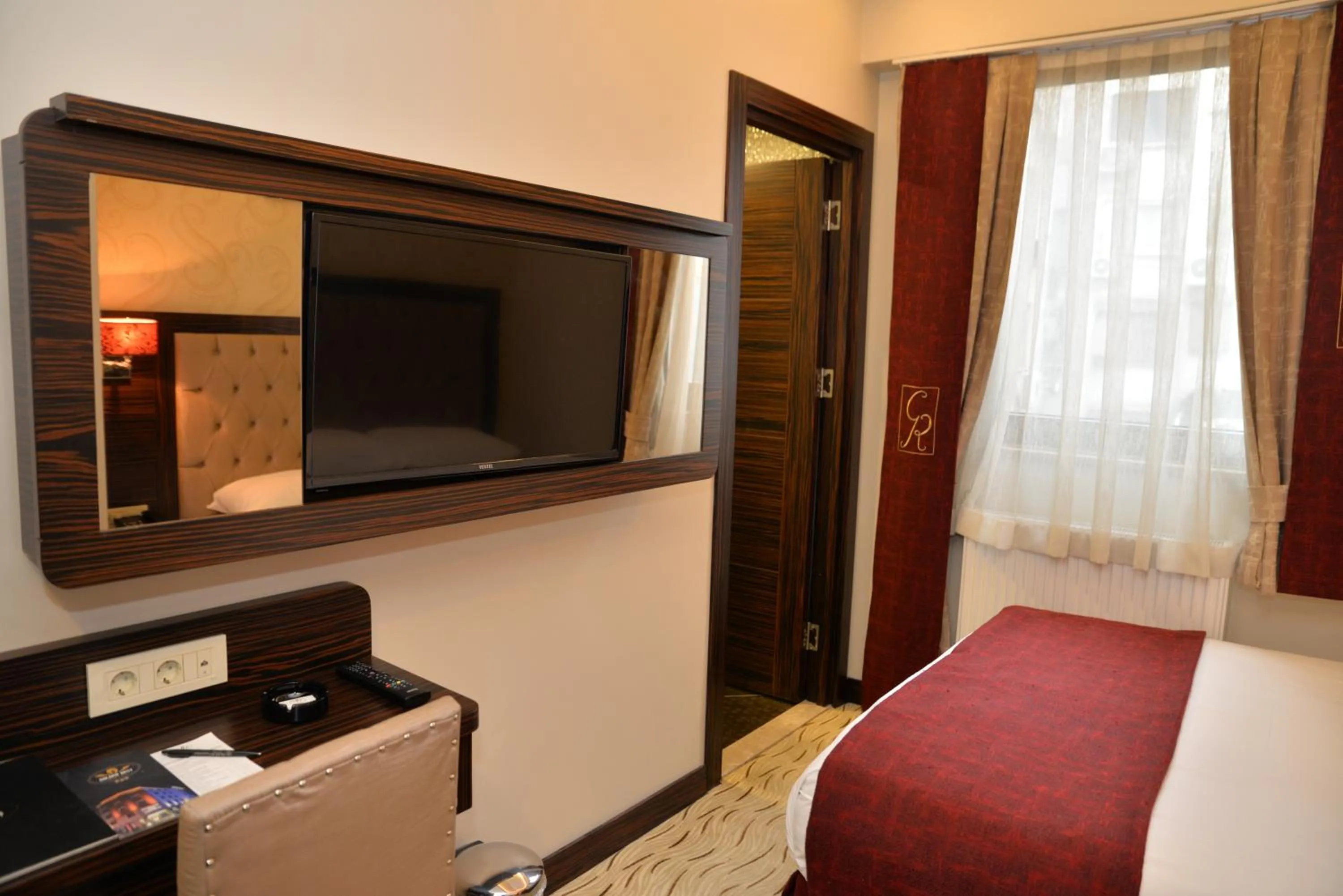 Decorative detail, Bed in Golden Siyav Hotel