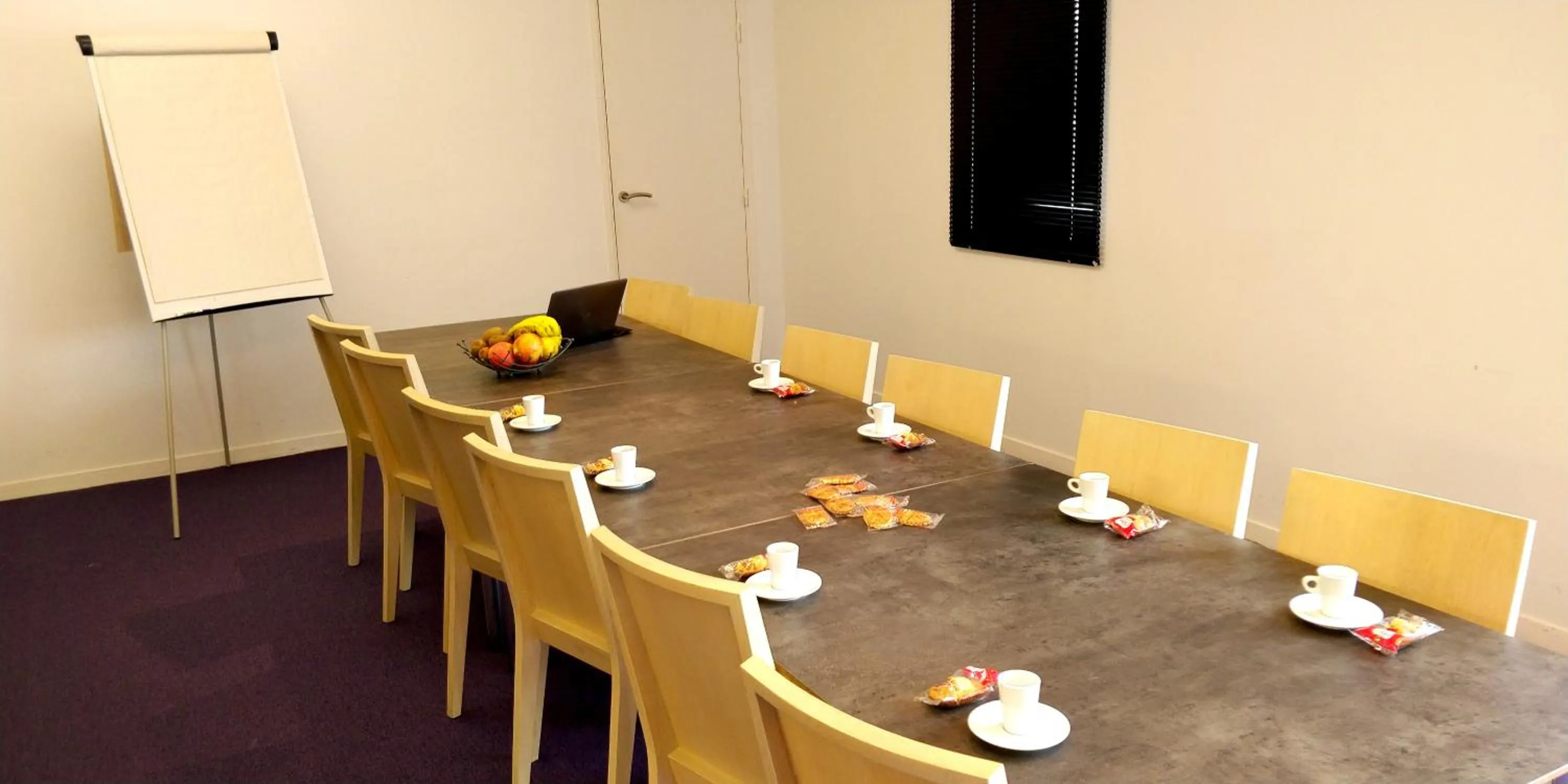 Meeting/conference room in The Originals City, Hôtel Le Coeur d'Or, Sedan Est