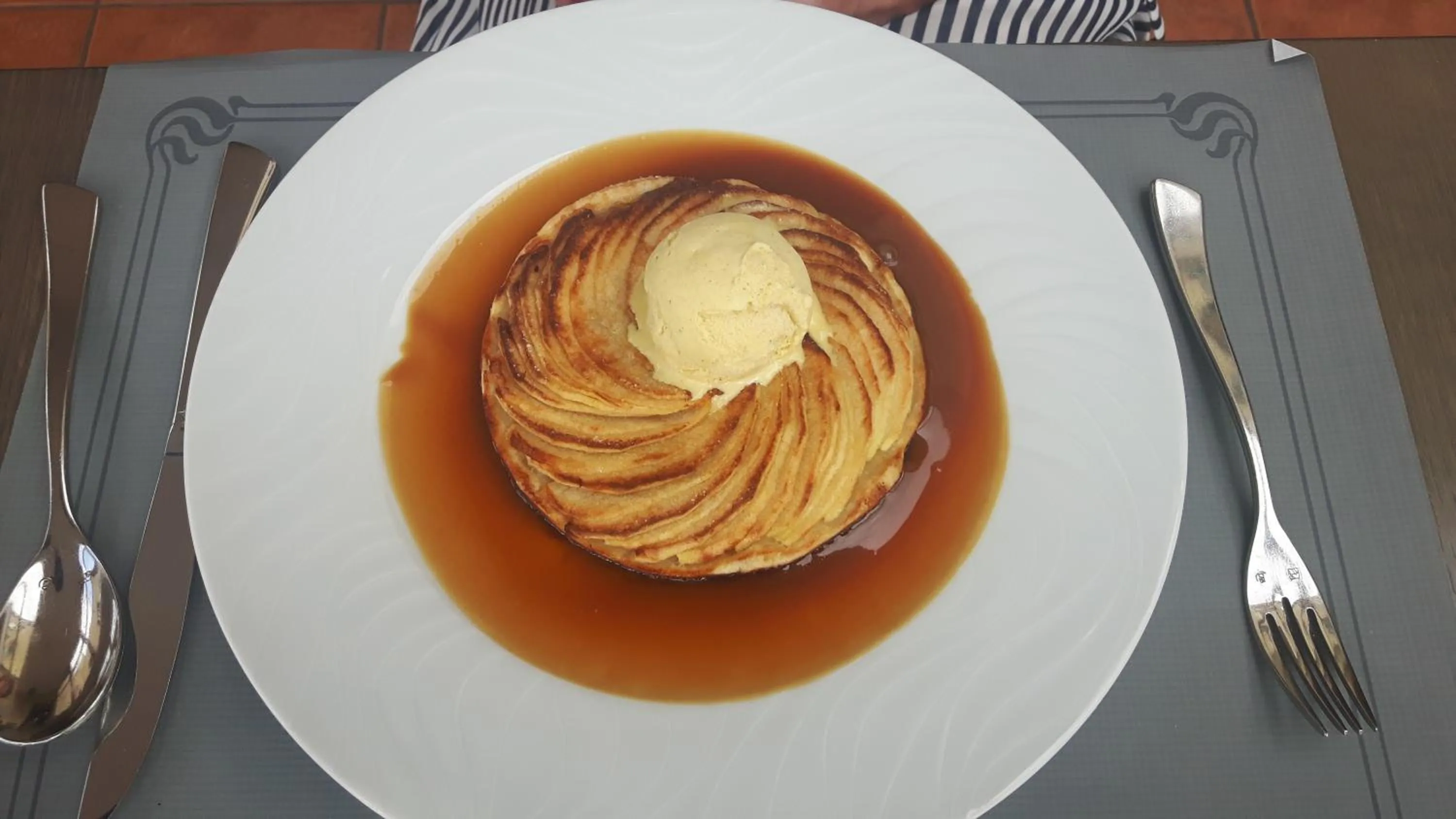 Food in The Originals City, Hôtel Le Coeur d'Or, Sedan Est