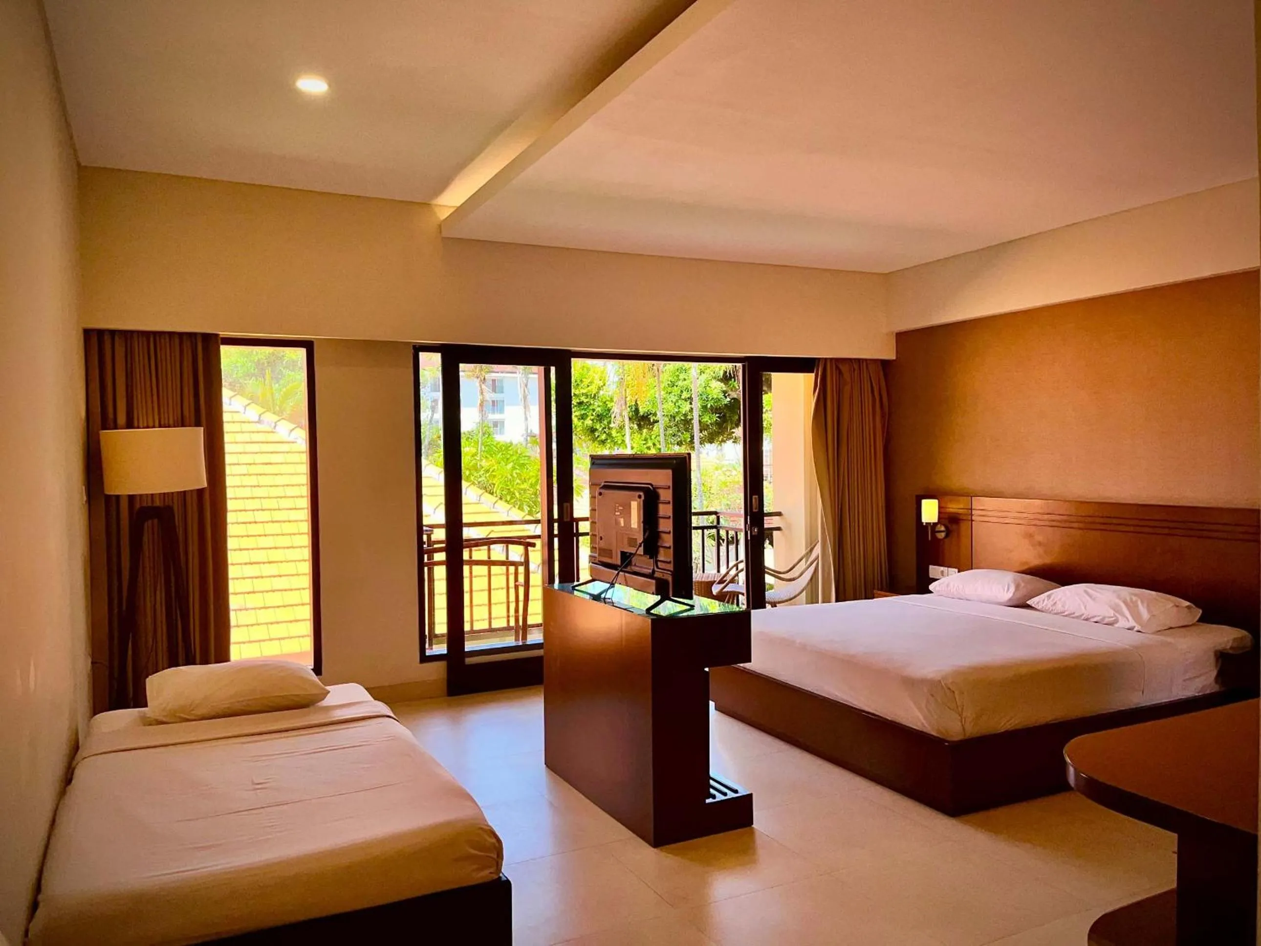 Bed in Yulia Beach Inn Kuta