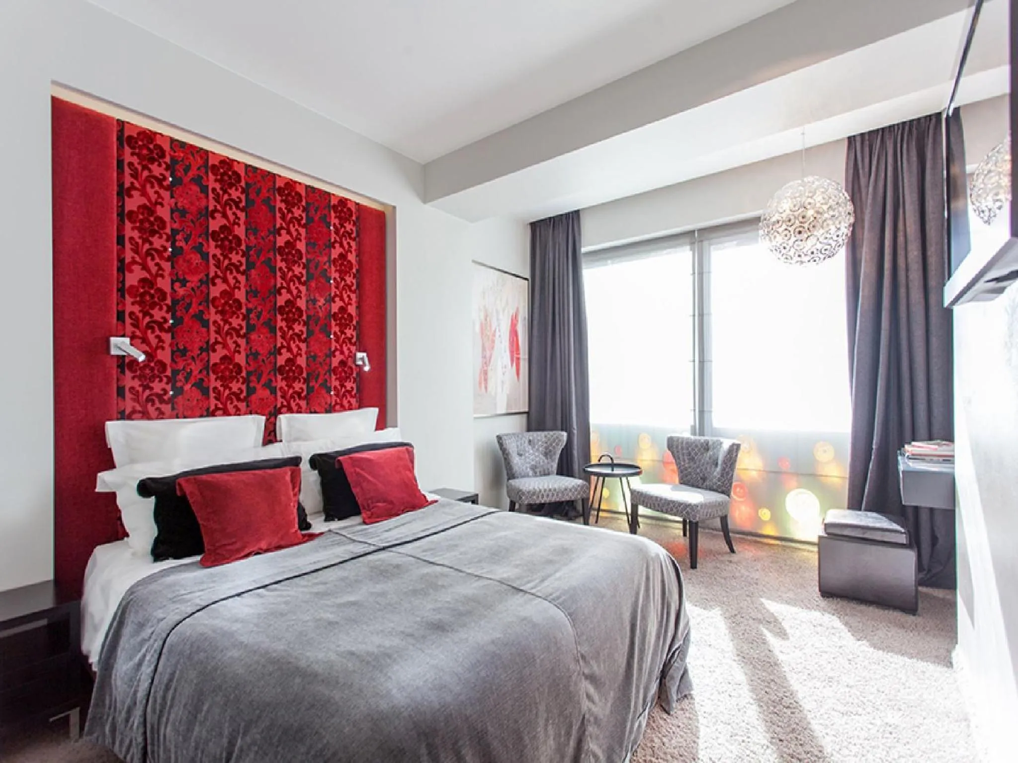 Bed in Soleil Boutique H