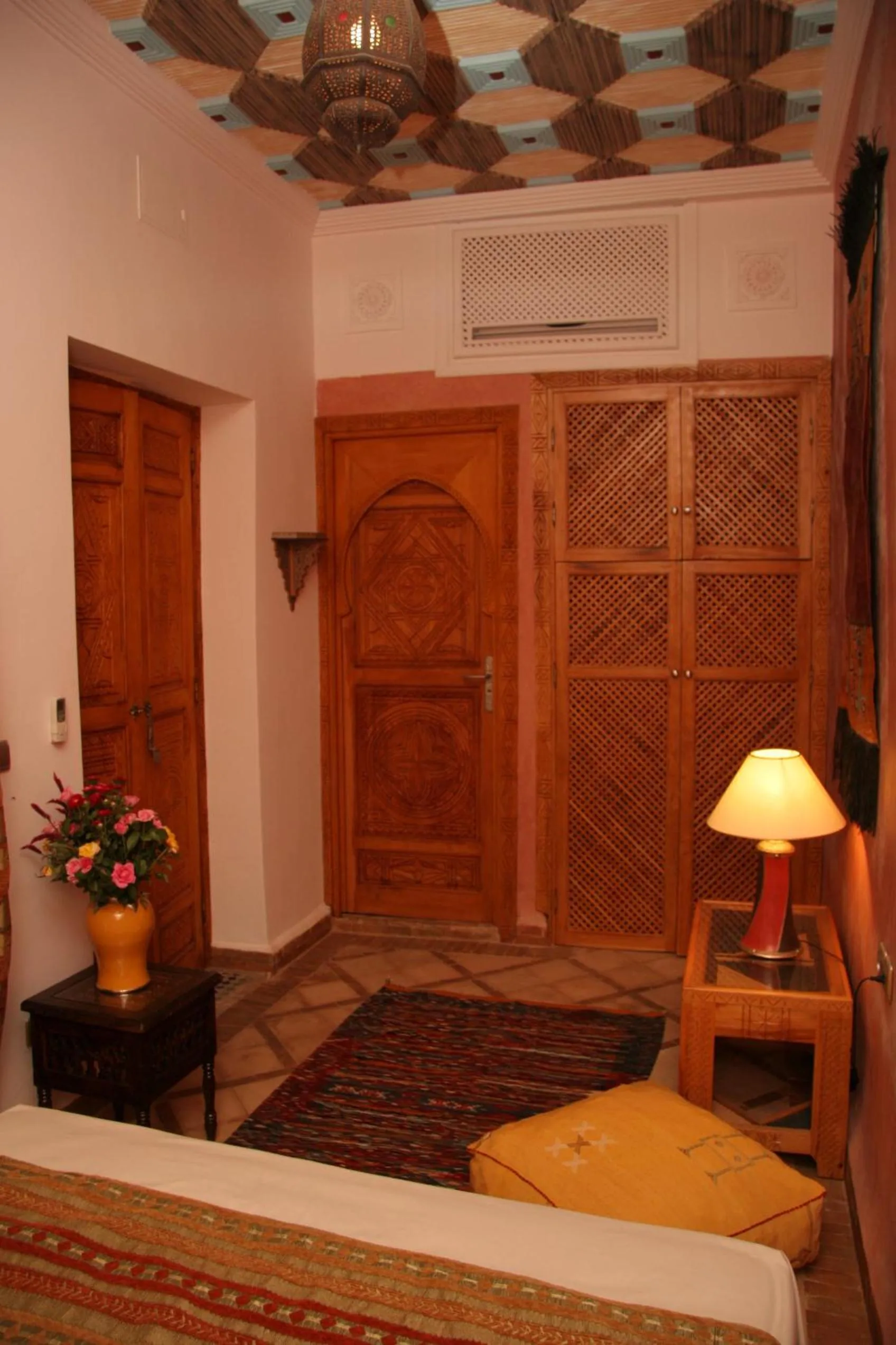 Photo of the whole room in Riad Kenzo