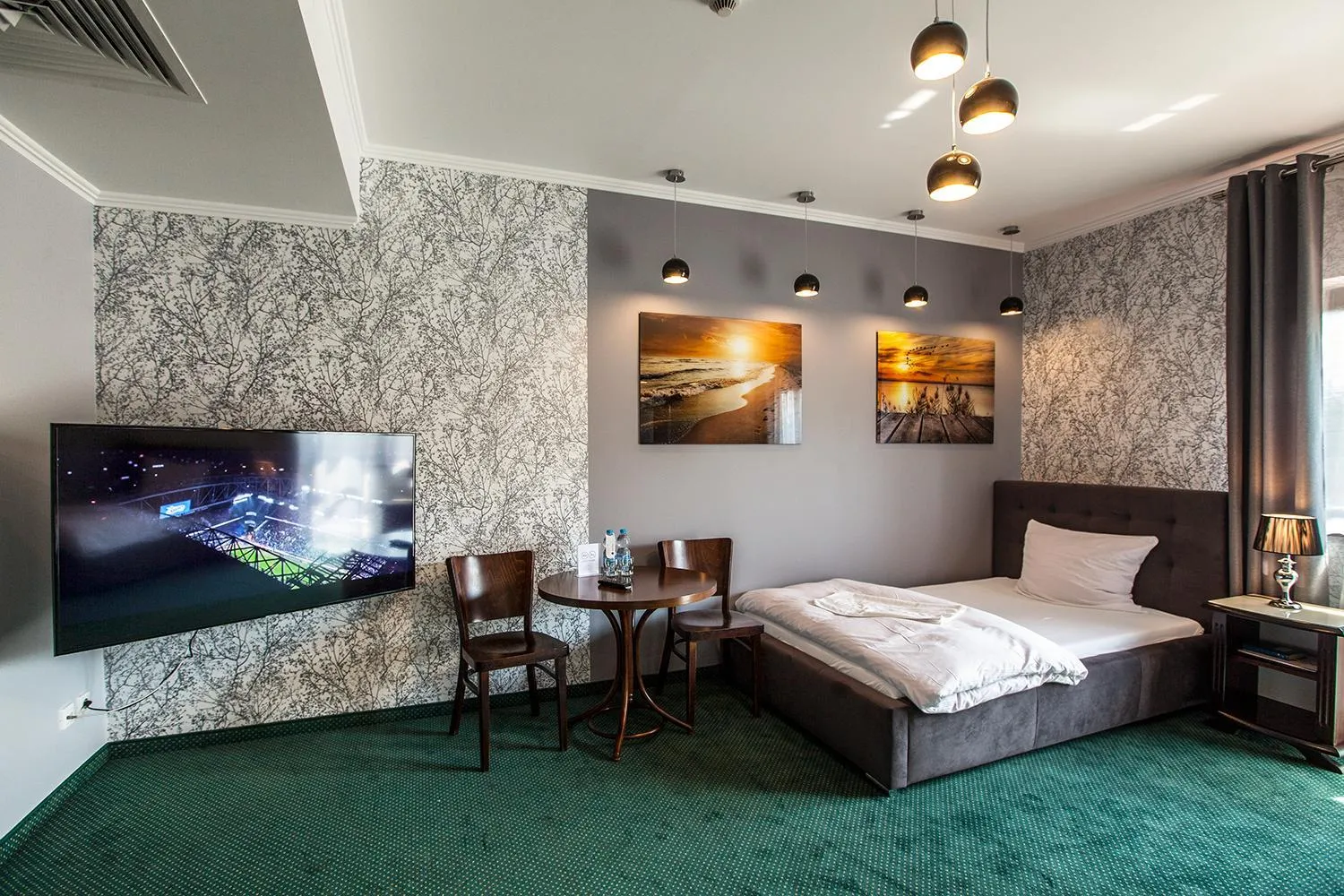 Photo of the whole room, Bed in Hotel Fox