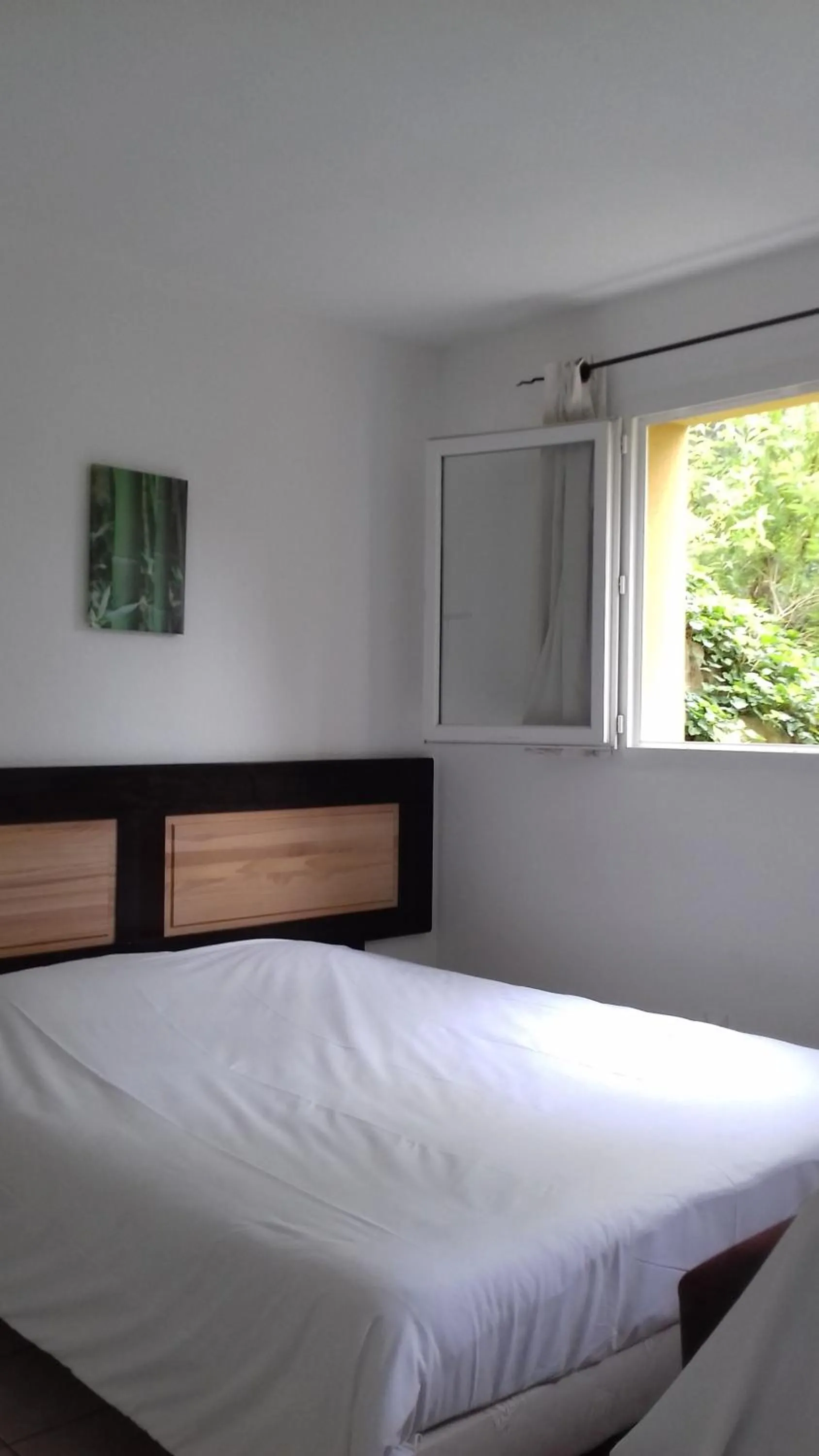 Bedroom, Bed in Résid'Artel Cadarache - ITER