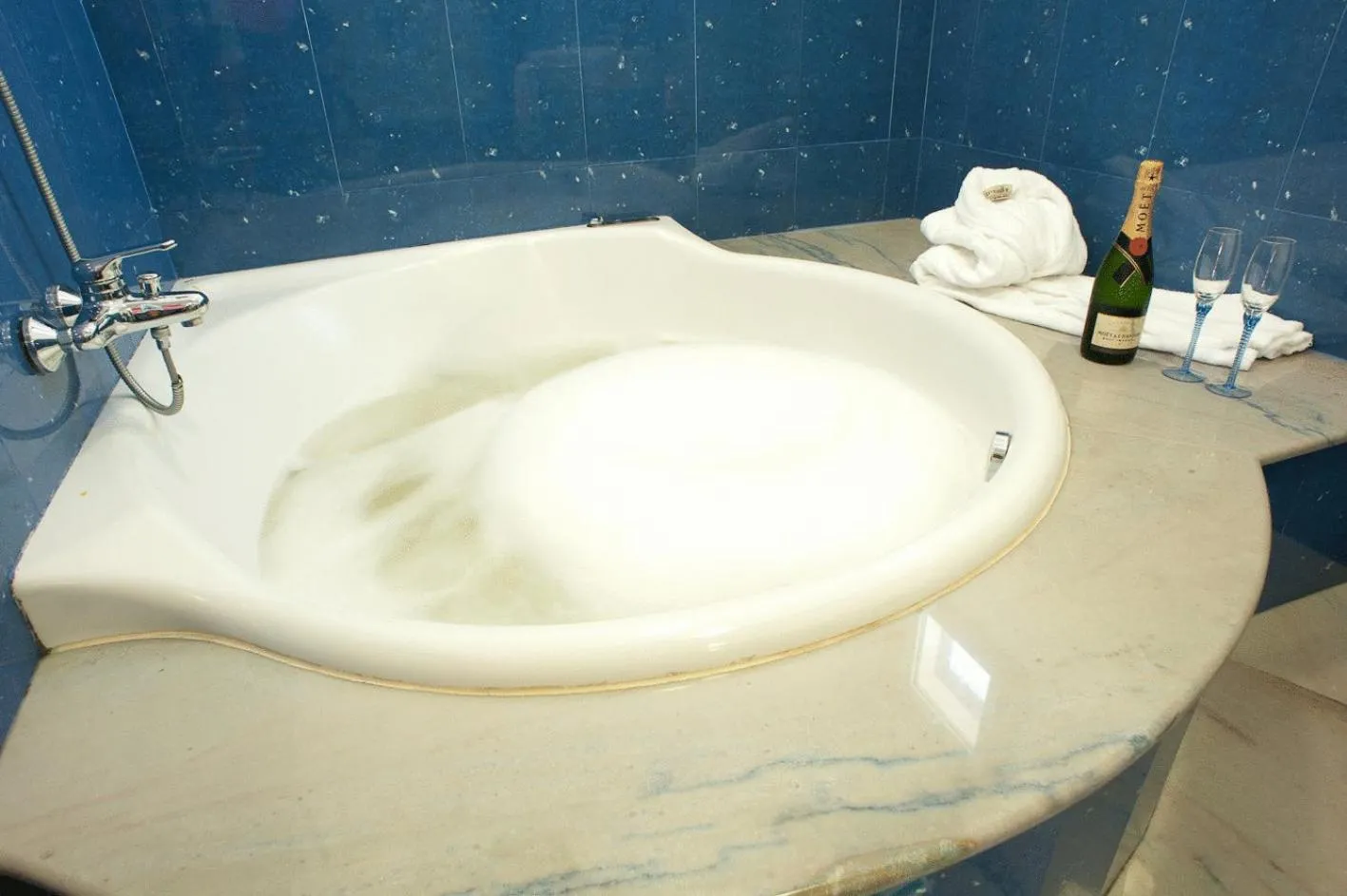 Bathroom in HOTEL HOLIDAY camino de Santiago por la costa