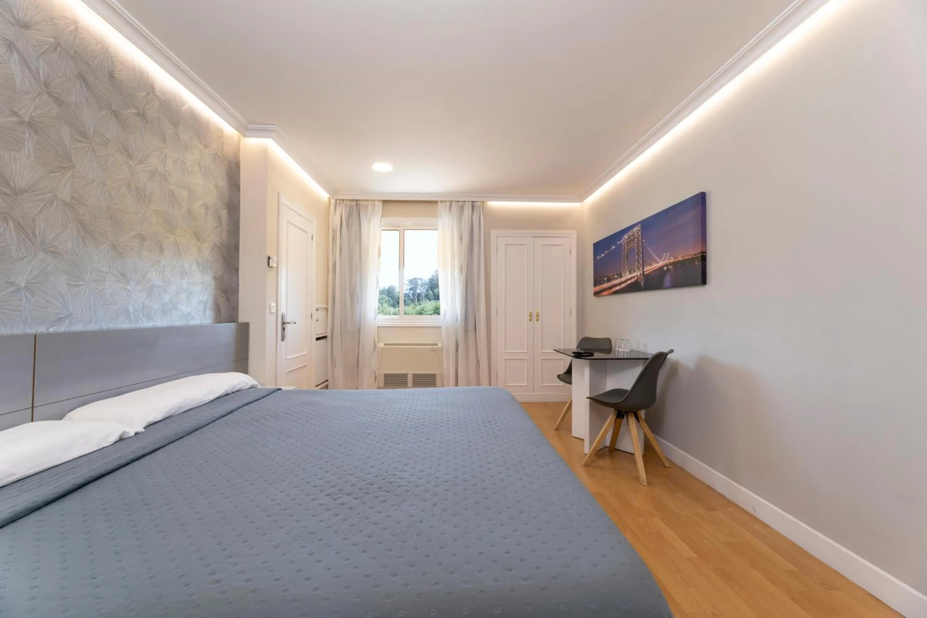 Bed in HOTEL HOLIDAY camino de Santiago por la costa