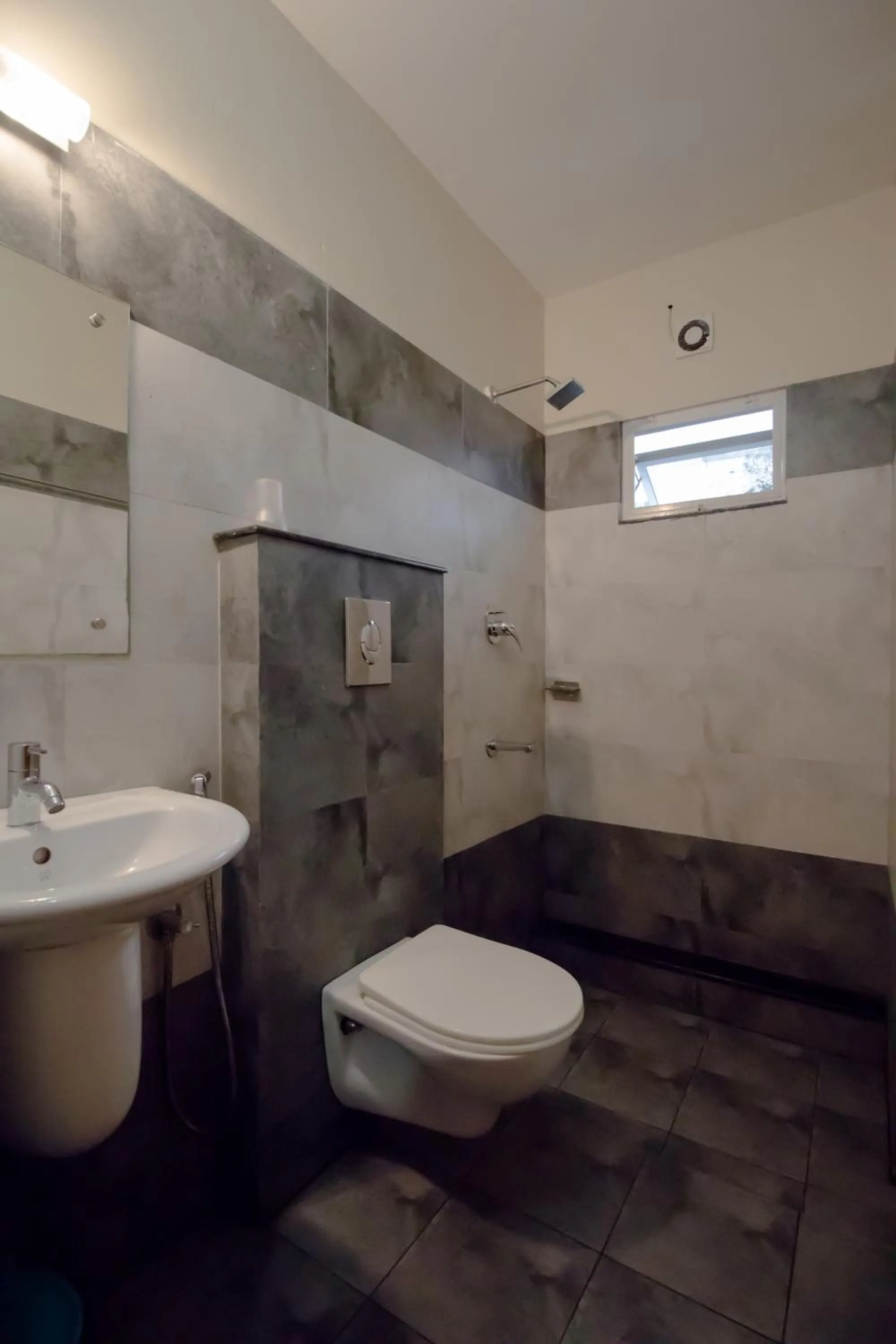 Shower in Spring Field Billets