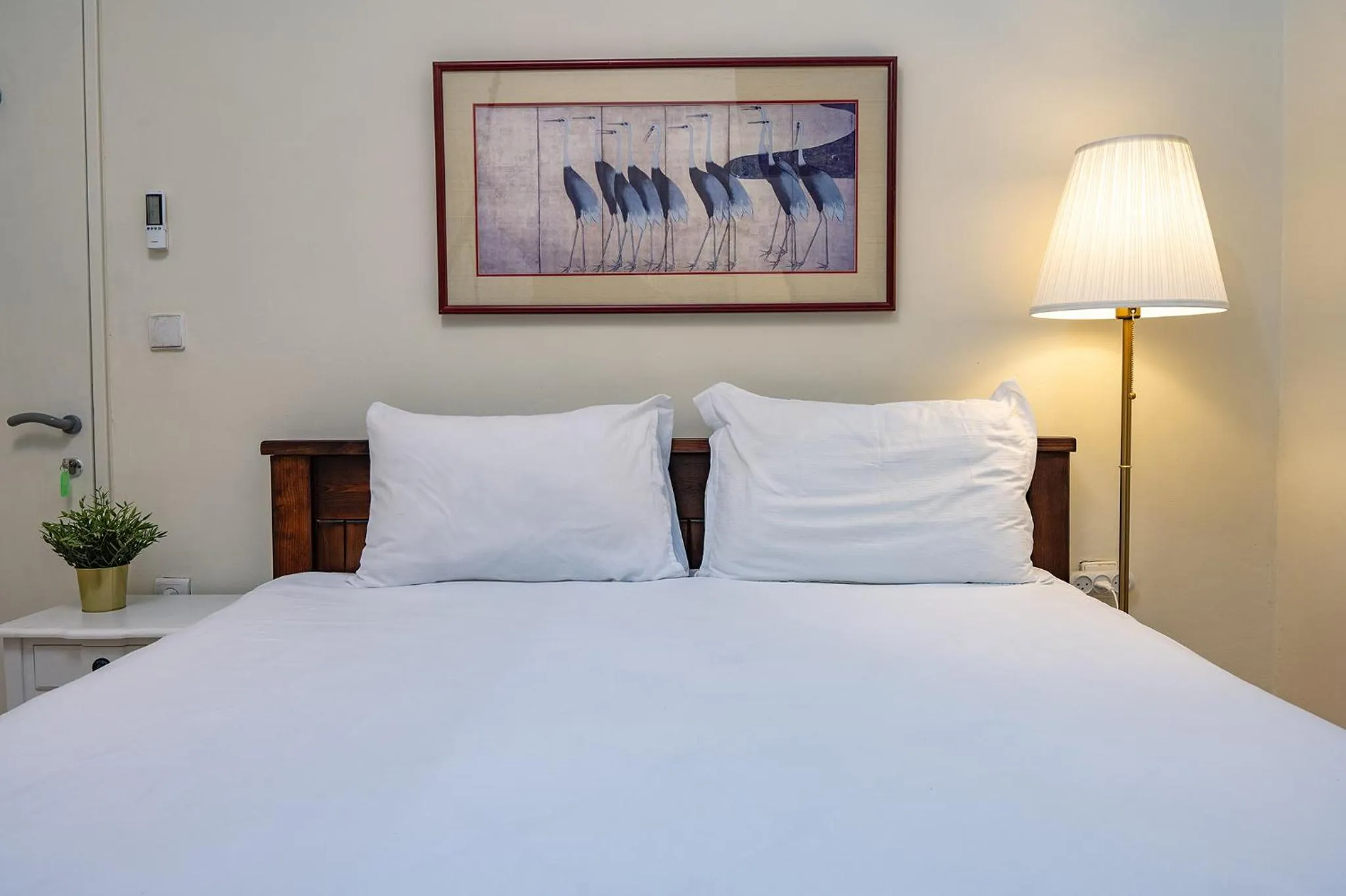 Bedroom, Bed in Mike's House Jerusalem