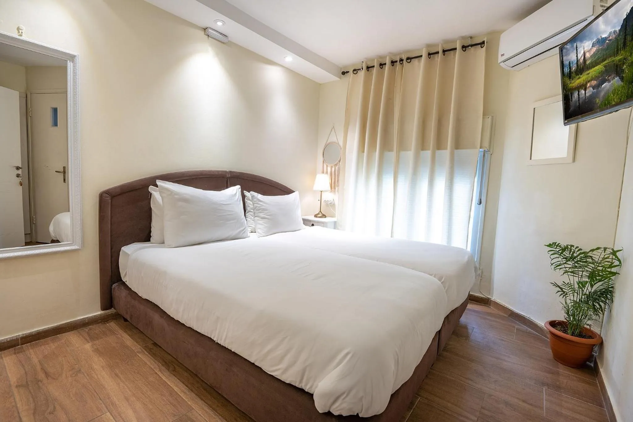 TV and multimedia, Bed in Mike's House Jerusalem