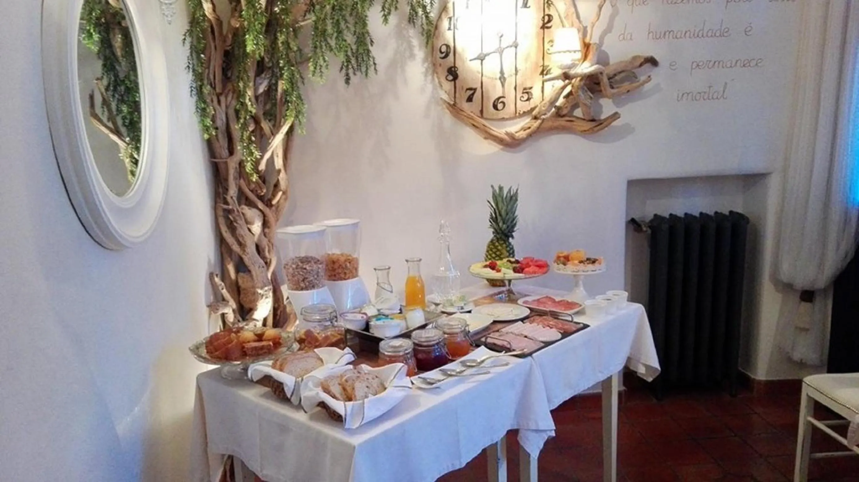 Buffet breakfast in Casa Pinto