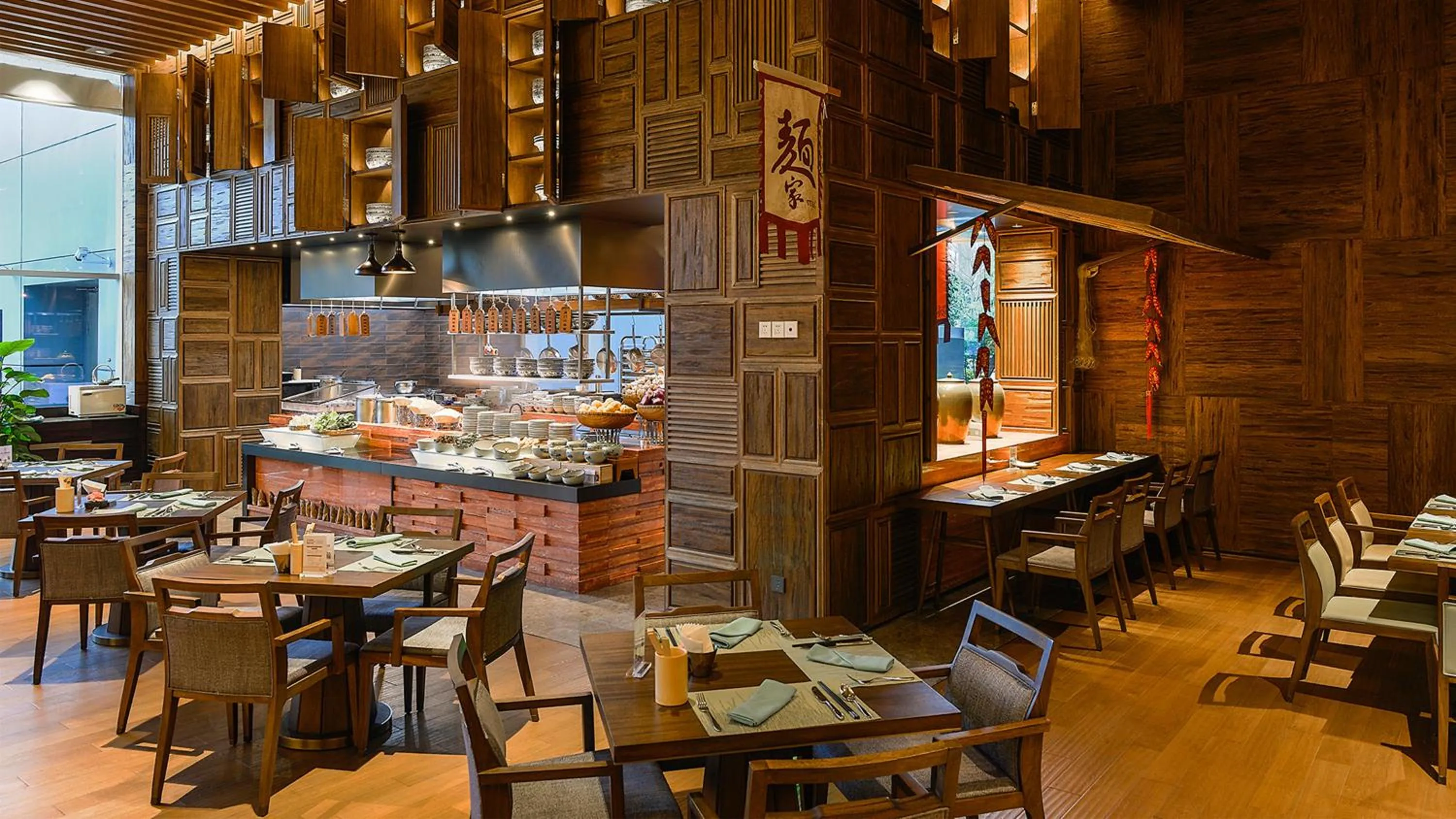 Restaurant/places to eat in HUALUXE Xiamen Haicang Habour View