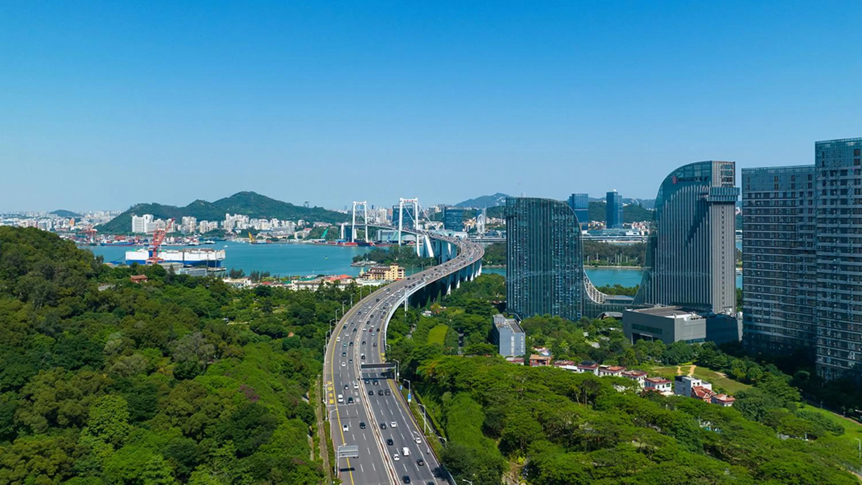 Nearby landmark in HUALUXE Xiamen Haicang Habour View