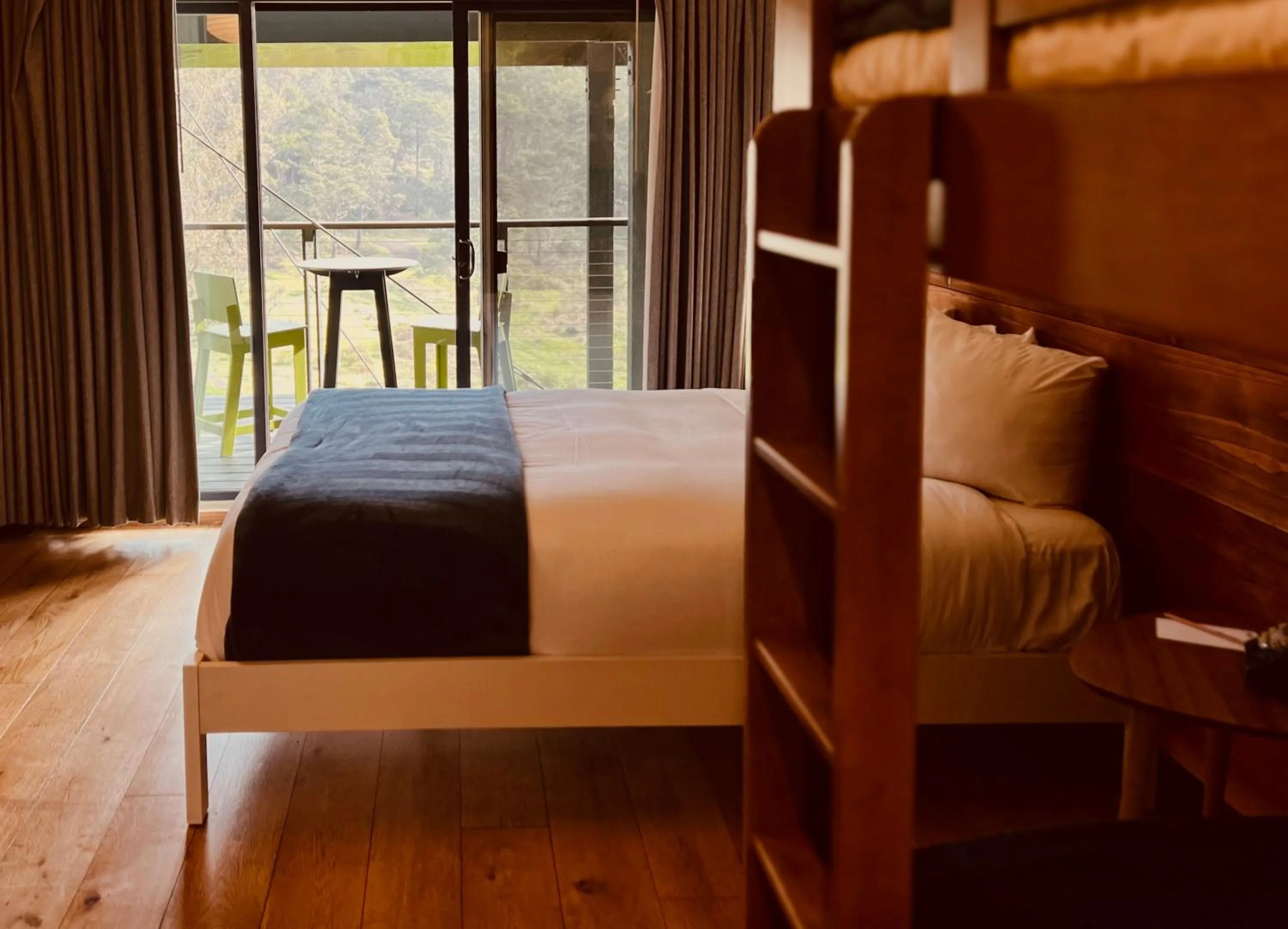 Bed in Timber Cove Resort